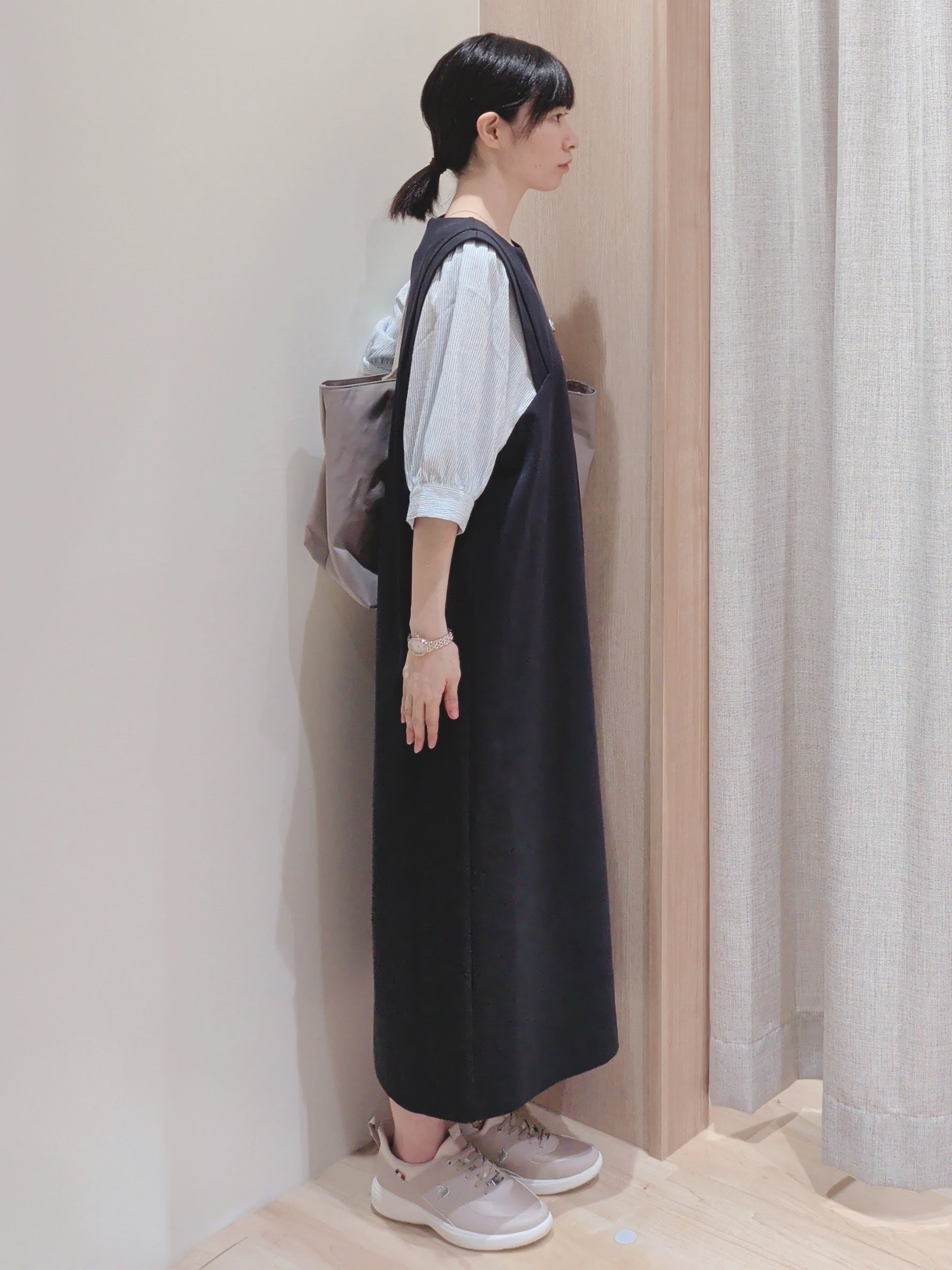 Yuiさんの「grove｜高評価！【体型カバー/洗える】袖布帛ポンチワンピース」を使ったコーディネート