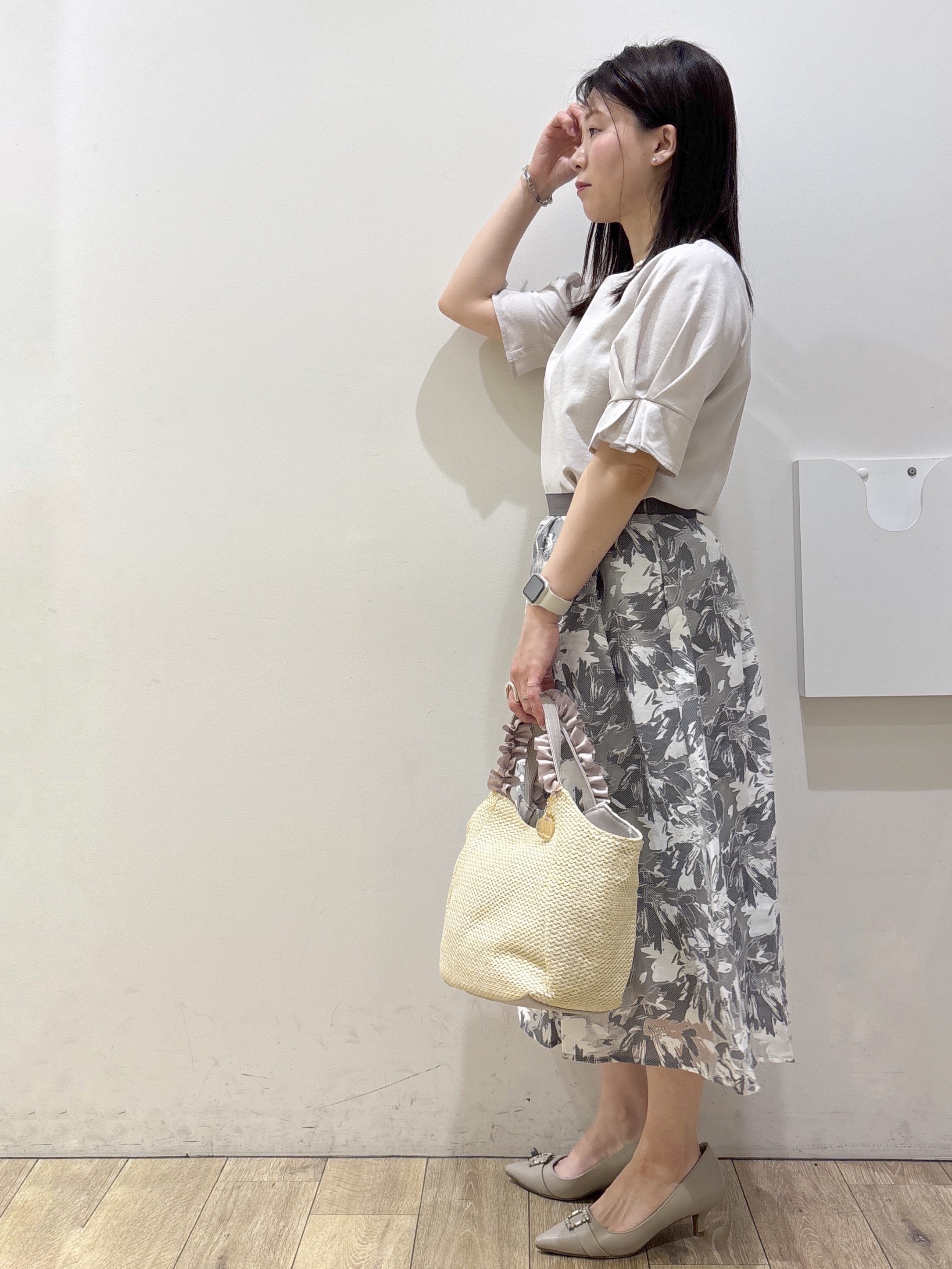 mameさんの「index｜【接触冷感】タックパフスリーブブラウス《吸水速乾／防シワ／洗濯機OK／XS～3L／6col》」を使ったコーディネート