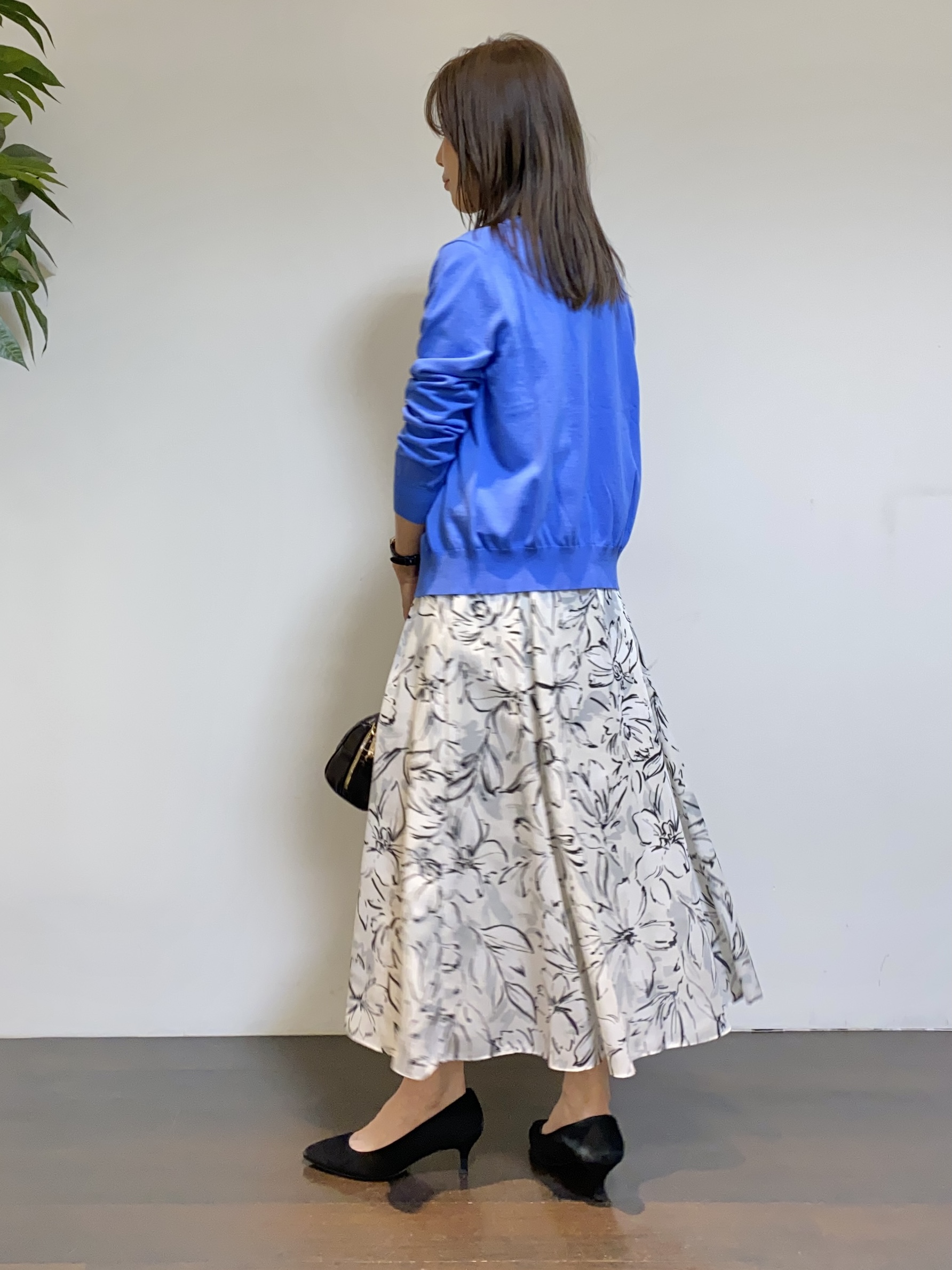 tomoさんの「UNTITLED｜【9色展開/アンサンブル可】コットンクルーネックカーディガン」を使ったコーディネート