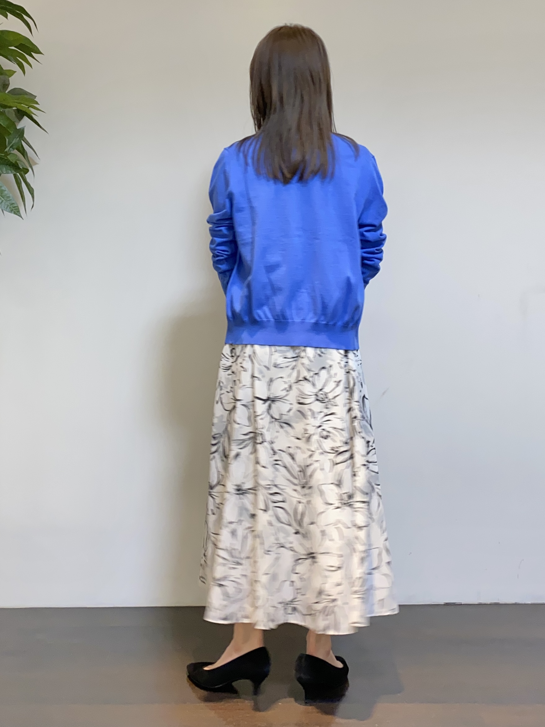 tomoさんの「UNTITLED｜【9色展開/アンサンブル可】コットンクルーネックカーディガン」を使ったコーディネート