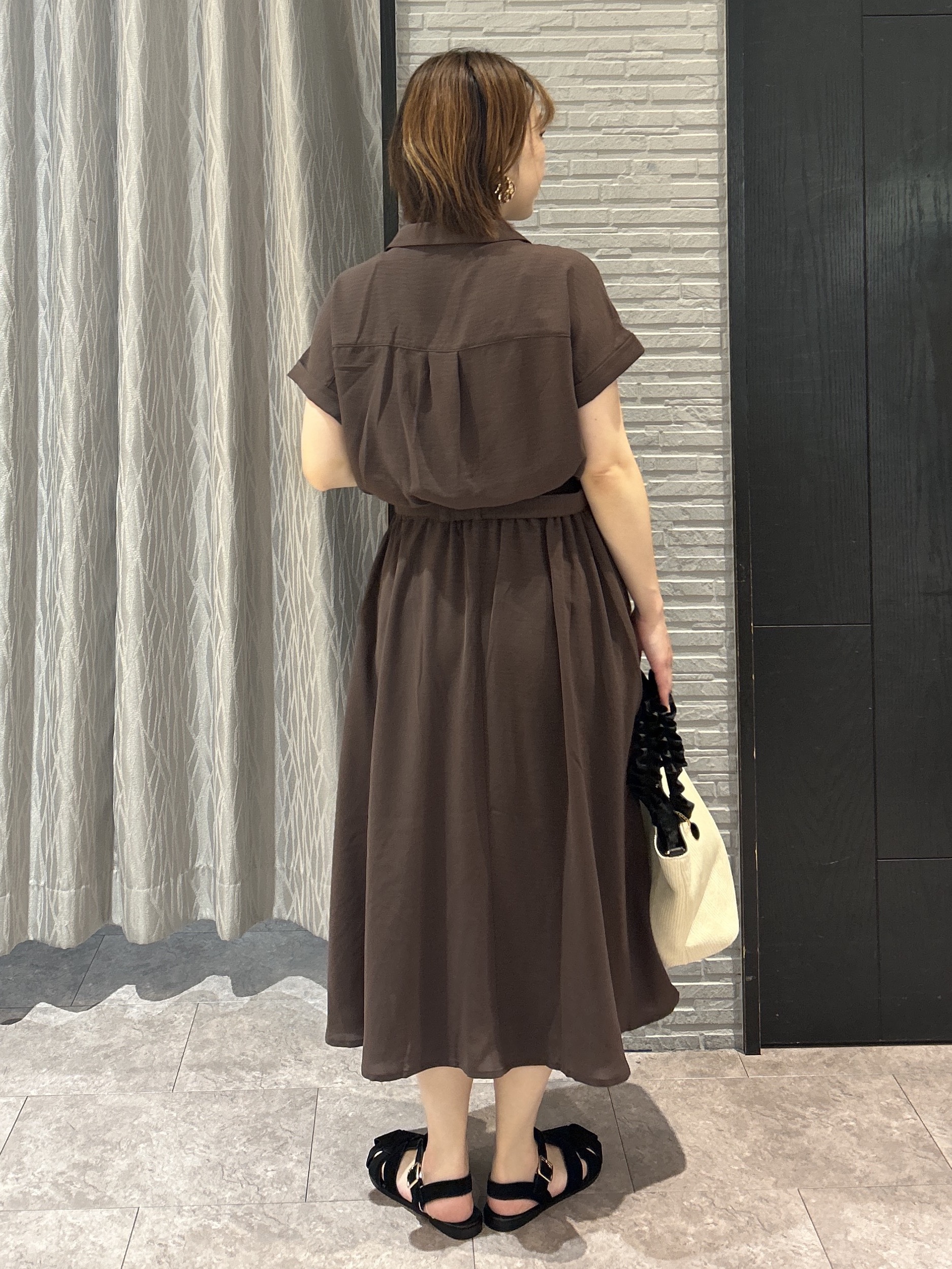 ga_riさんの「THE SHOP TK｜【S-XL/ひんやり/防しわ】欲しいが詰まった 上品フィット＆フレアワンピース」を使ったコーディネート