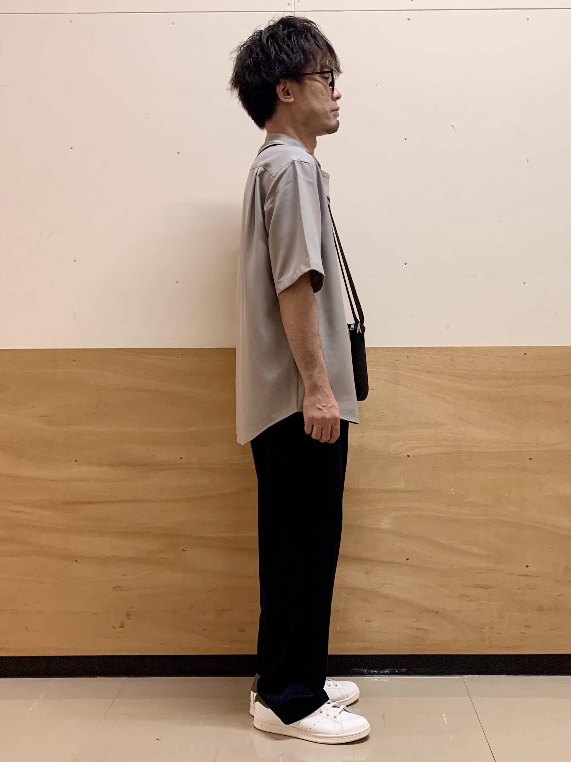 MATUさんの「THE SHOP TK｜LITE TEX バンドカラー半袖シャツ 接触冷感/吸水速乾/UVカット/アンチピリング/イージーケ」を使ったコーディネート