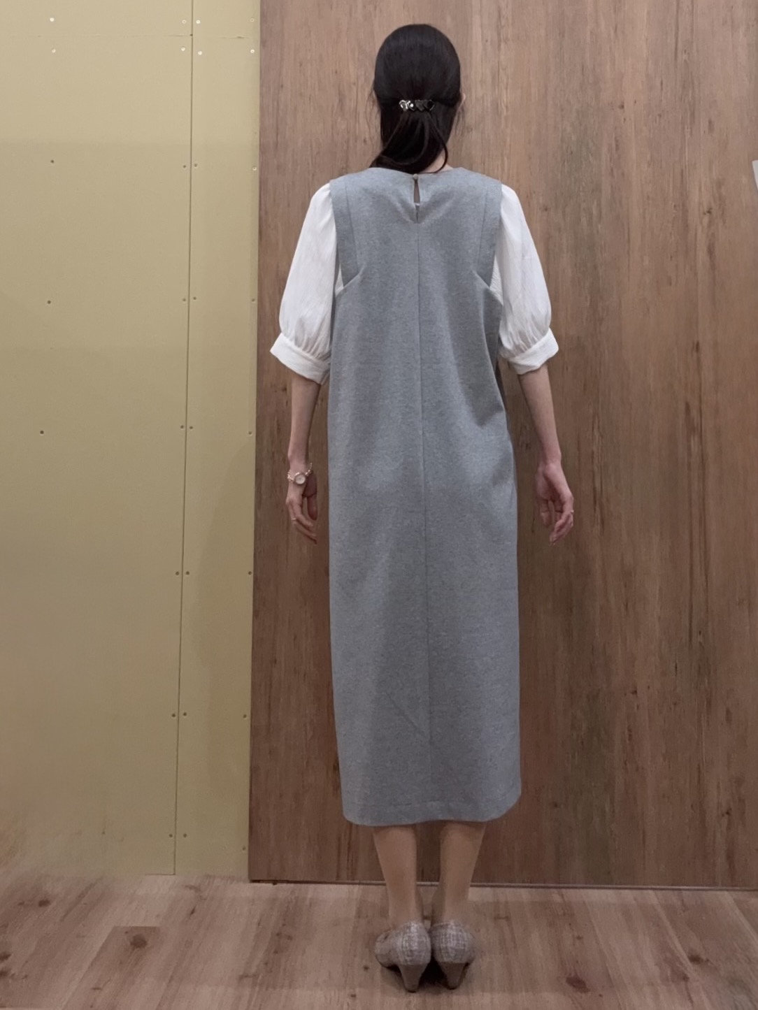 Ayakoさんの「grove｜高評価！【体型カバー/洗える】袖布帛ポンチワンピース」を使ったコーディネート