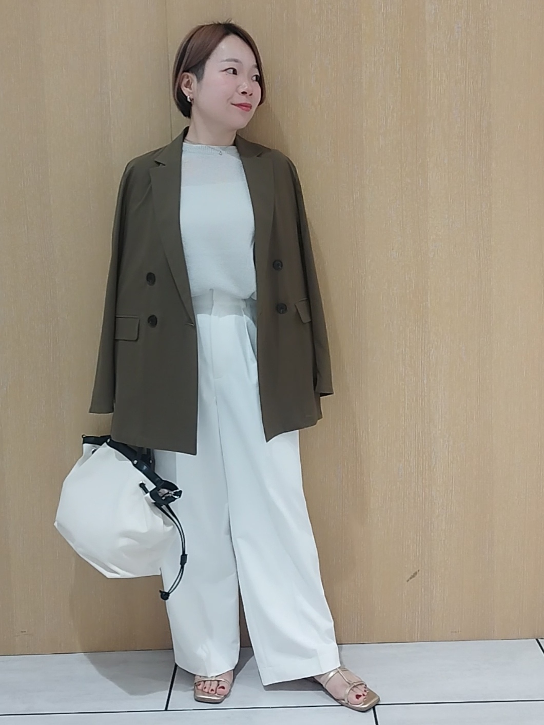s u g iさんの「UNTITLED｜【セットアップ可/接触冷感/通気性】ドライシアーダブルジャケット」を使ったコーディネート