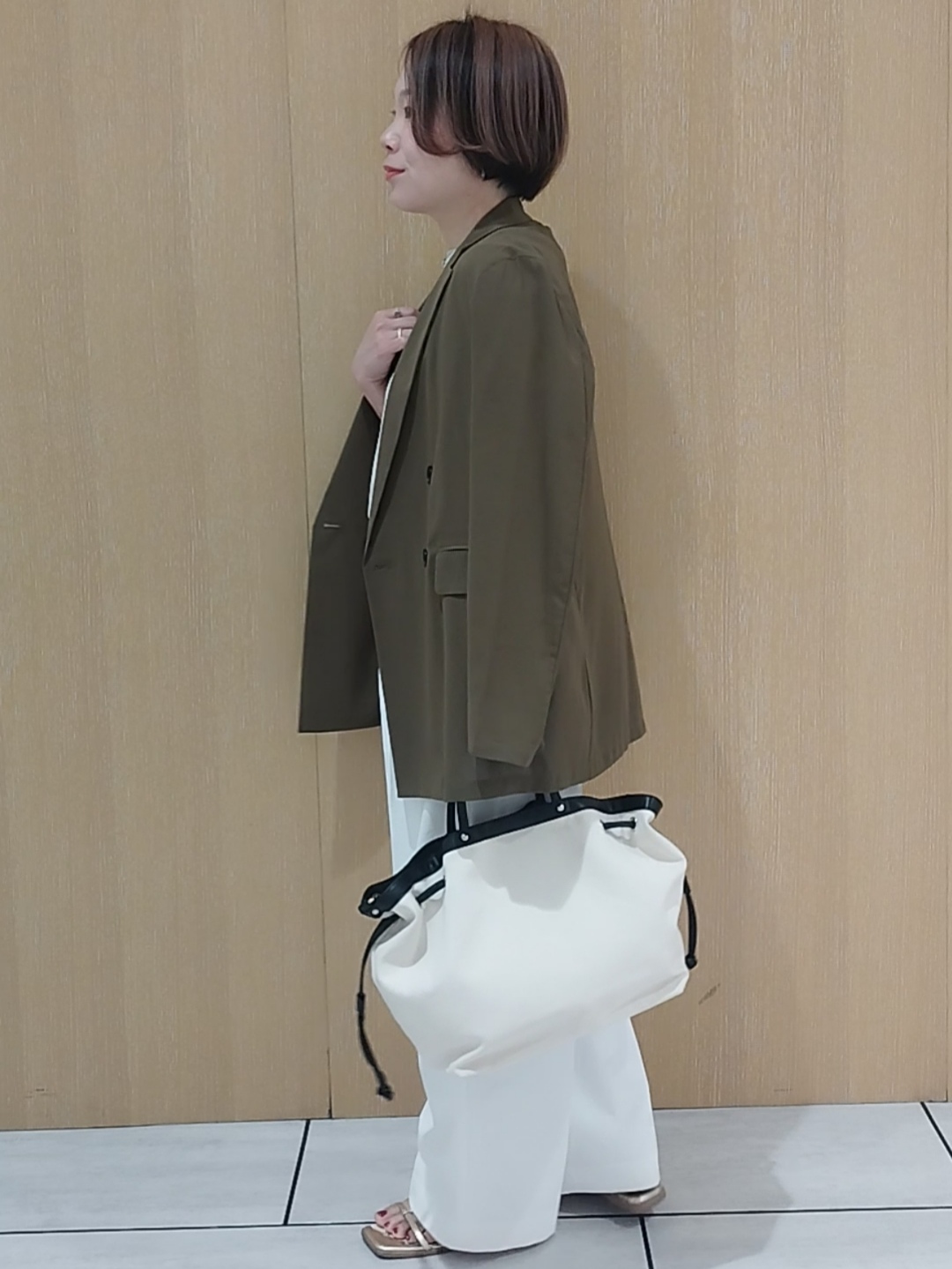 s u g iさんの「UNTITLED｜【セットアップ可/接触冷感/通気性】ドライシアーダブルジャケット」を使ったコーディネート