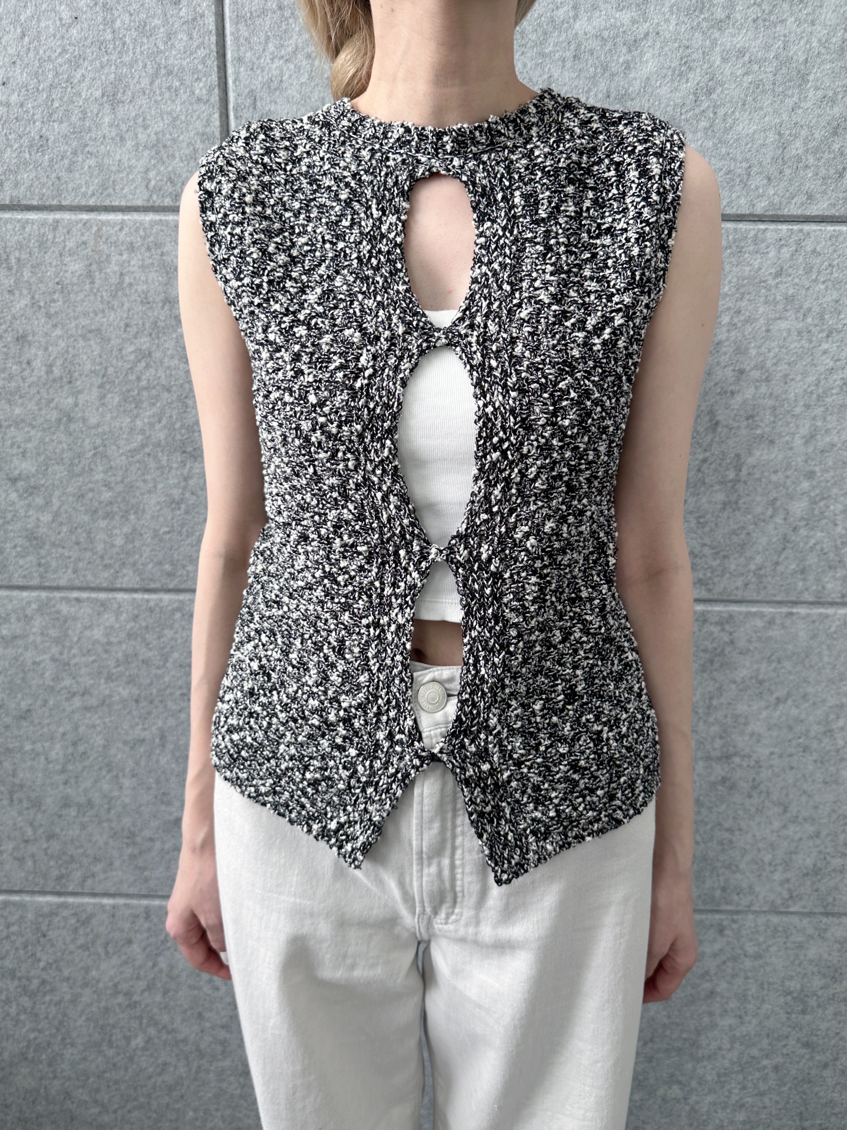 Buyer sakkoさんの「CODE A｜cloudy open back tank」を使ったコーディネート