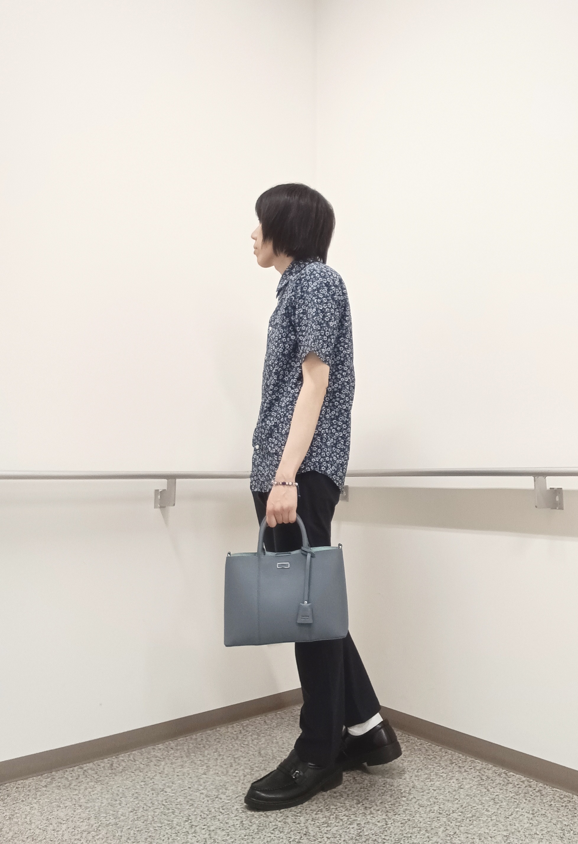 moritaさんの「TAKEO KIKUCHI｜リップル小花シャツ」を使ったコーディネート