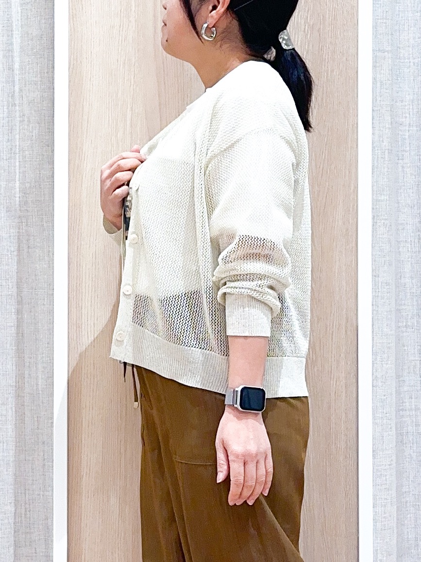 naoさんの「grove｜【貴島明日香さん着用】ラメメッシュキーネックカーディガン」を使ったコーディネート