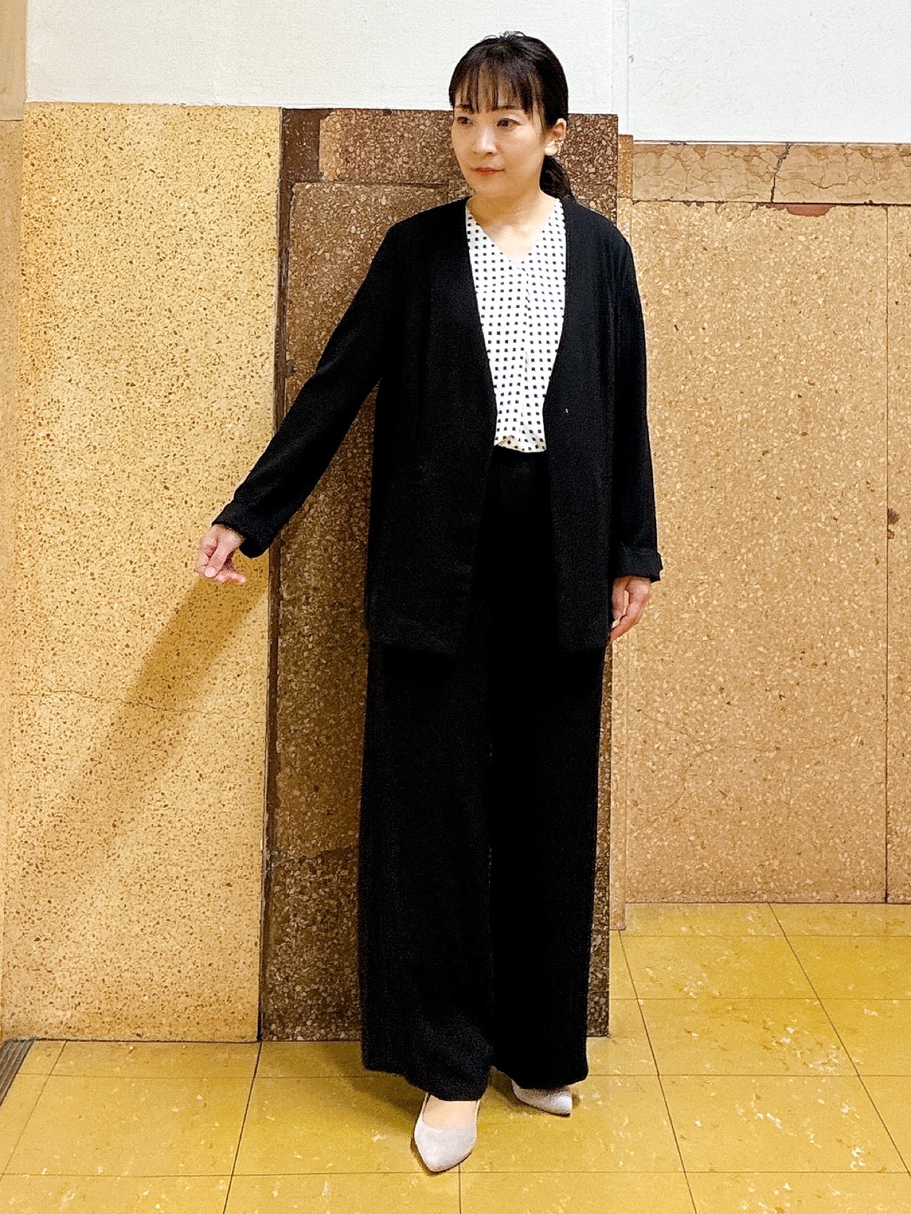 hattoriさんの「INDIVI｜【さらに軽く軽快！／着る日傘】ノーカラージャケット」を使ったコーディネート