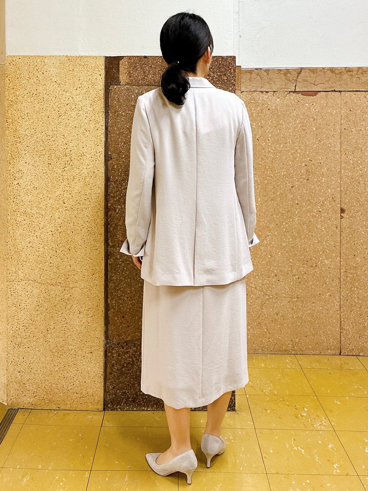 hattoriさんの「INDIVI｜【洗える／多機能／SETUP可】着る日傘ダブルジャケット」を使ったコーディネート