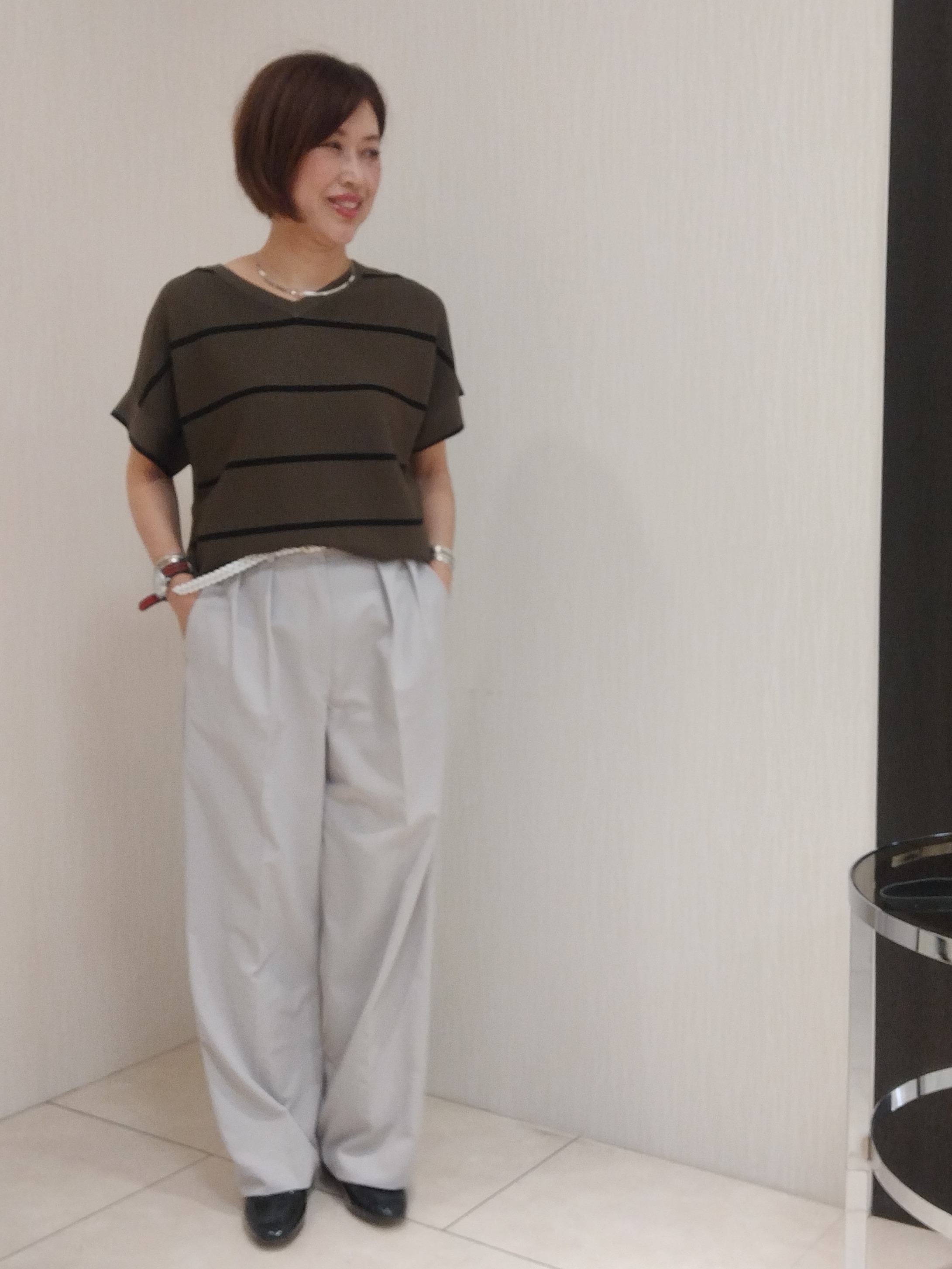 u&minus;macoさんの「UNTITLED｜【11色展開/体型カバー】前後2WAYフレンチスリーブニット」を使ったコーディネート