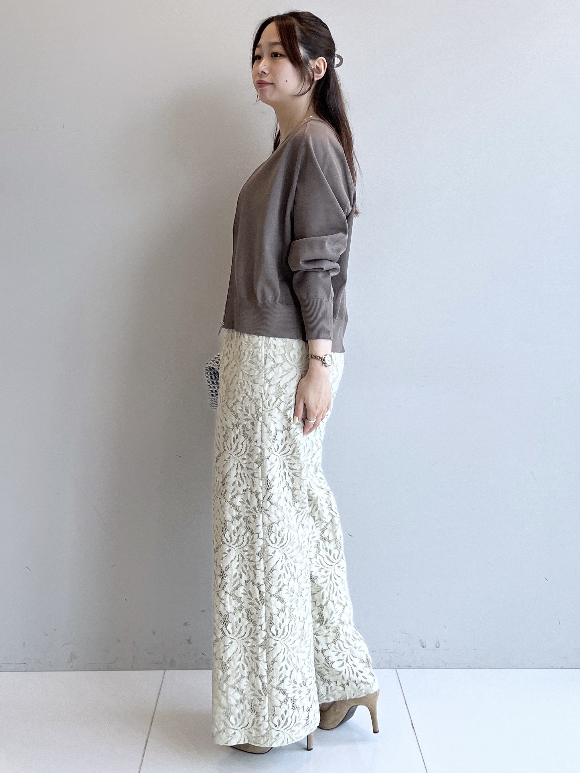 Saekoさんの「UNTITLED｜【アンサンブル可/日除け・冷房対策】シアーレーヨンZIPカーディガン」を使ったコーディネート