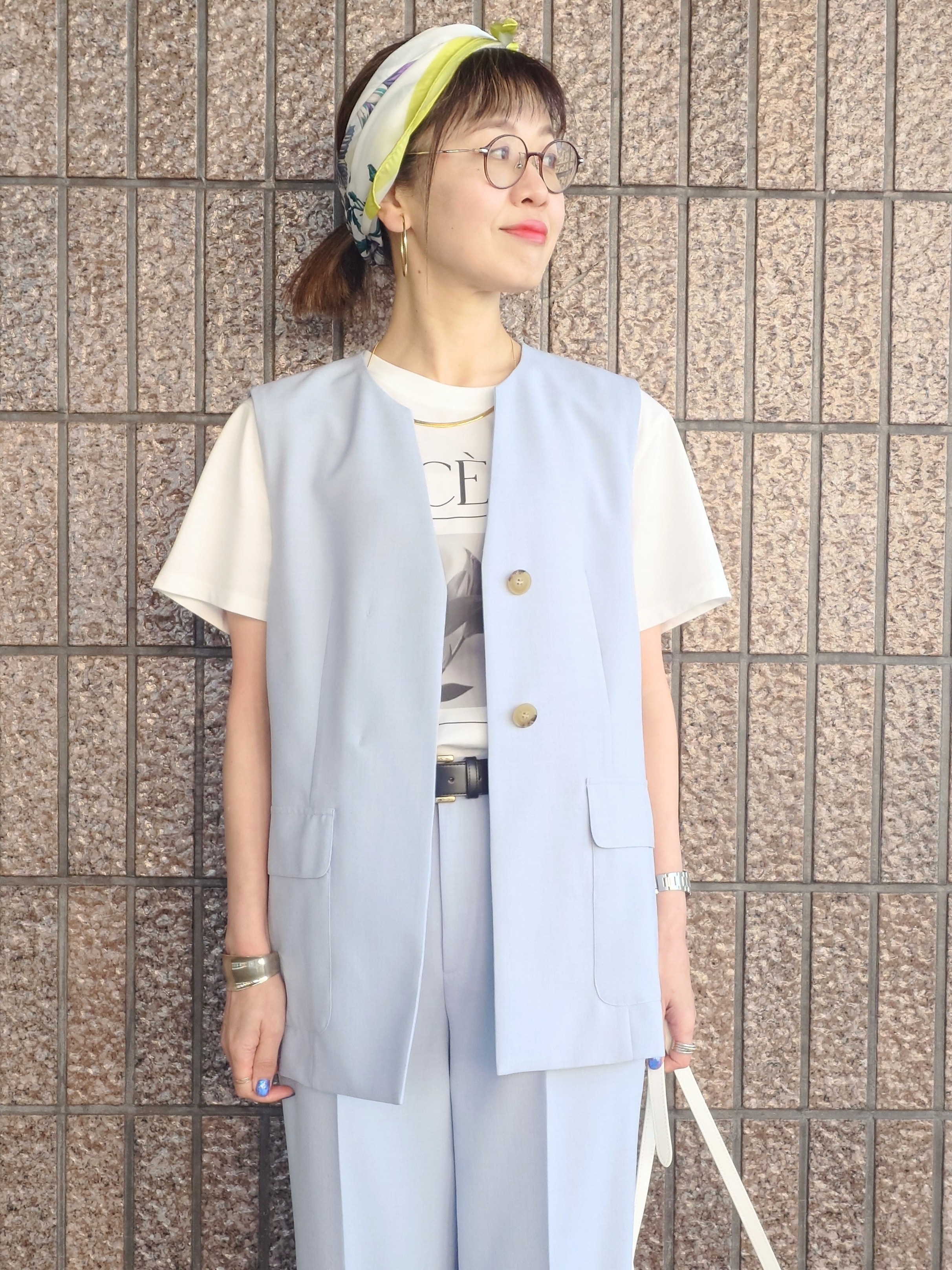 MUTSUKOさんの「UNTITLED｜【セットアップ可/UV/接触冷感】スラブキーネックジレ」を使ったコーディネート