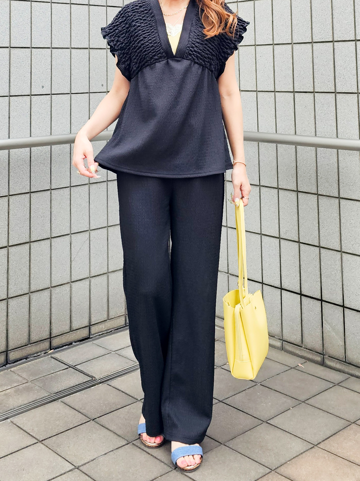 ゆゆさんの「SHOO･LA･RUE｜【2点セット/S-LL/洗濯機可】お袖シャーリングブラウス+ワイドパンツ」を使ったコーディネート