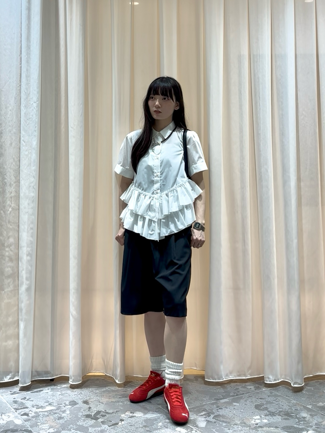 ibukiさんの「INDIVI｜ティアードフリルヘムシャツ」を使ったコーディネート