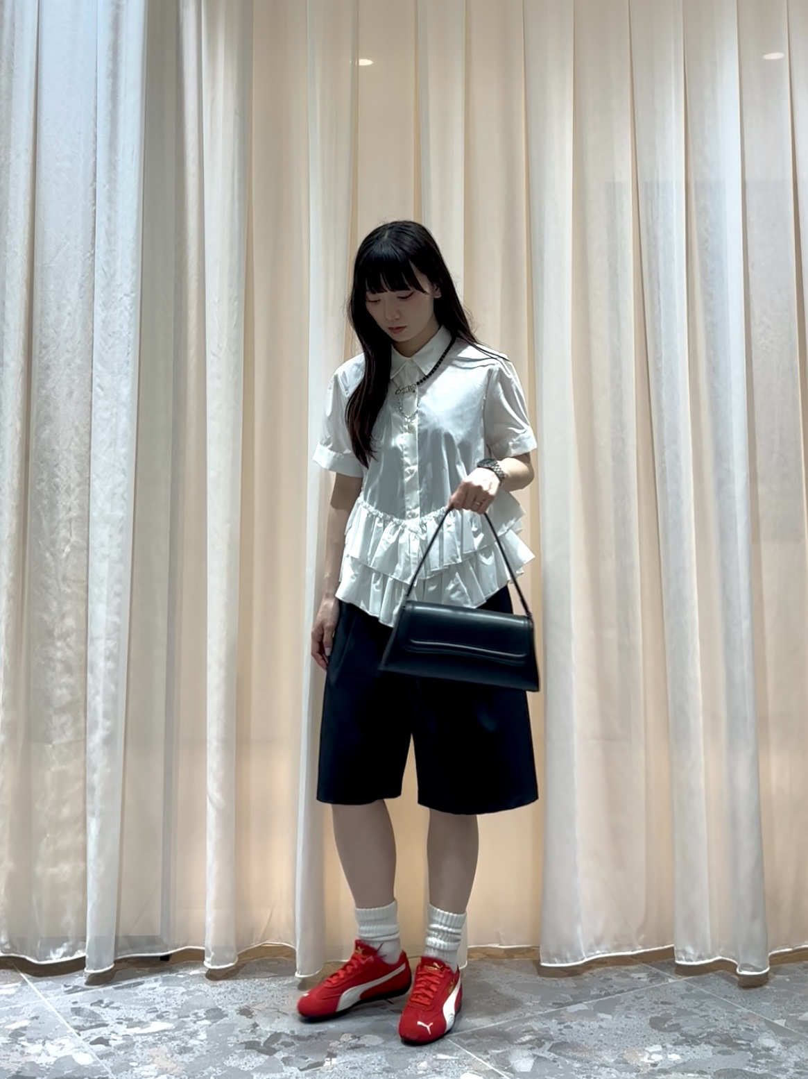 ibukiさんの「INDIVI｜ティアードフリルヘムシャツ」を使ったコーディネート