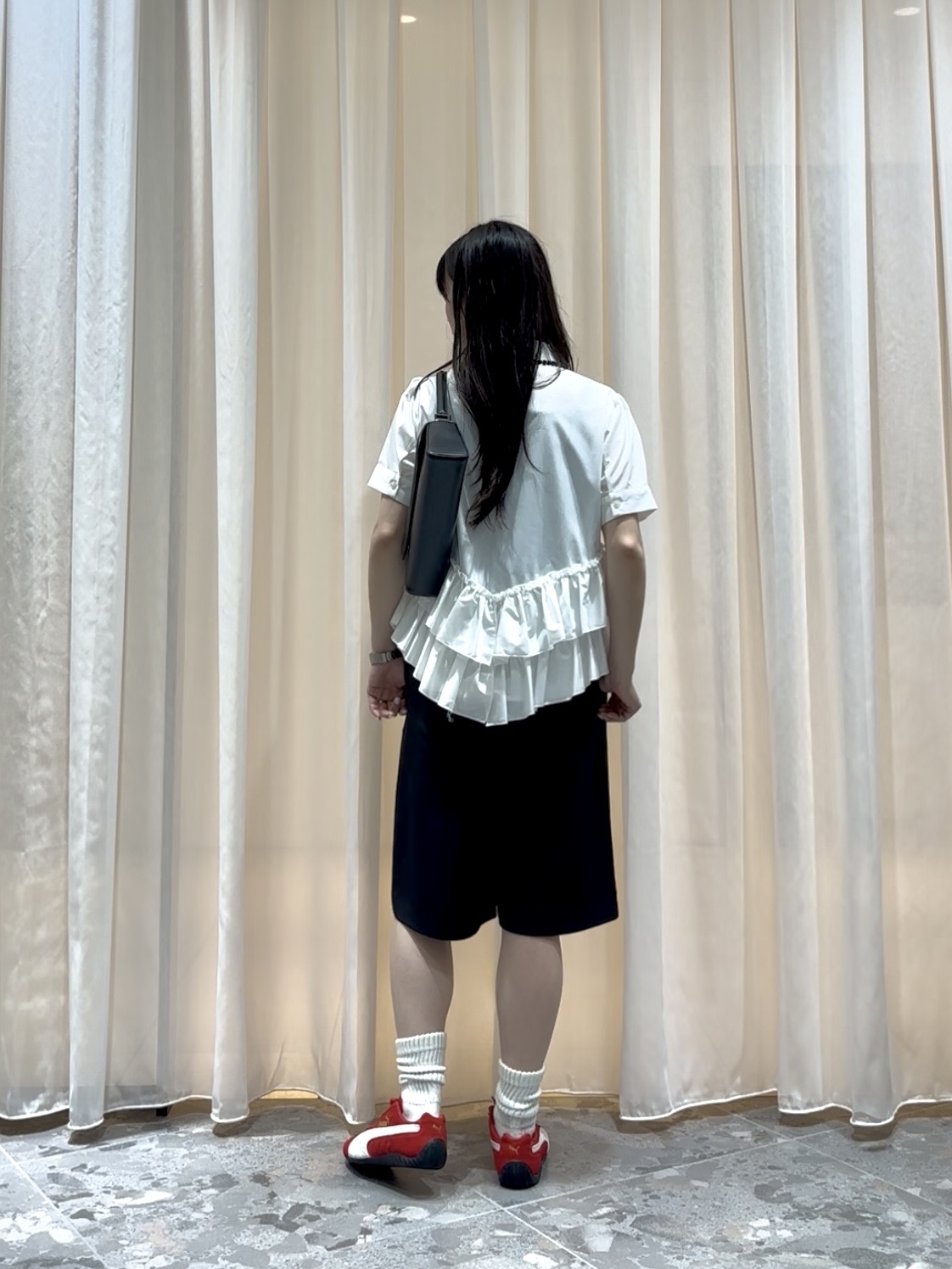 ibukiさんの「INDIVI｜ティアードフリルヘムシャツ」を使ったコーディネート