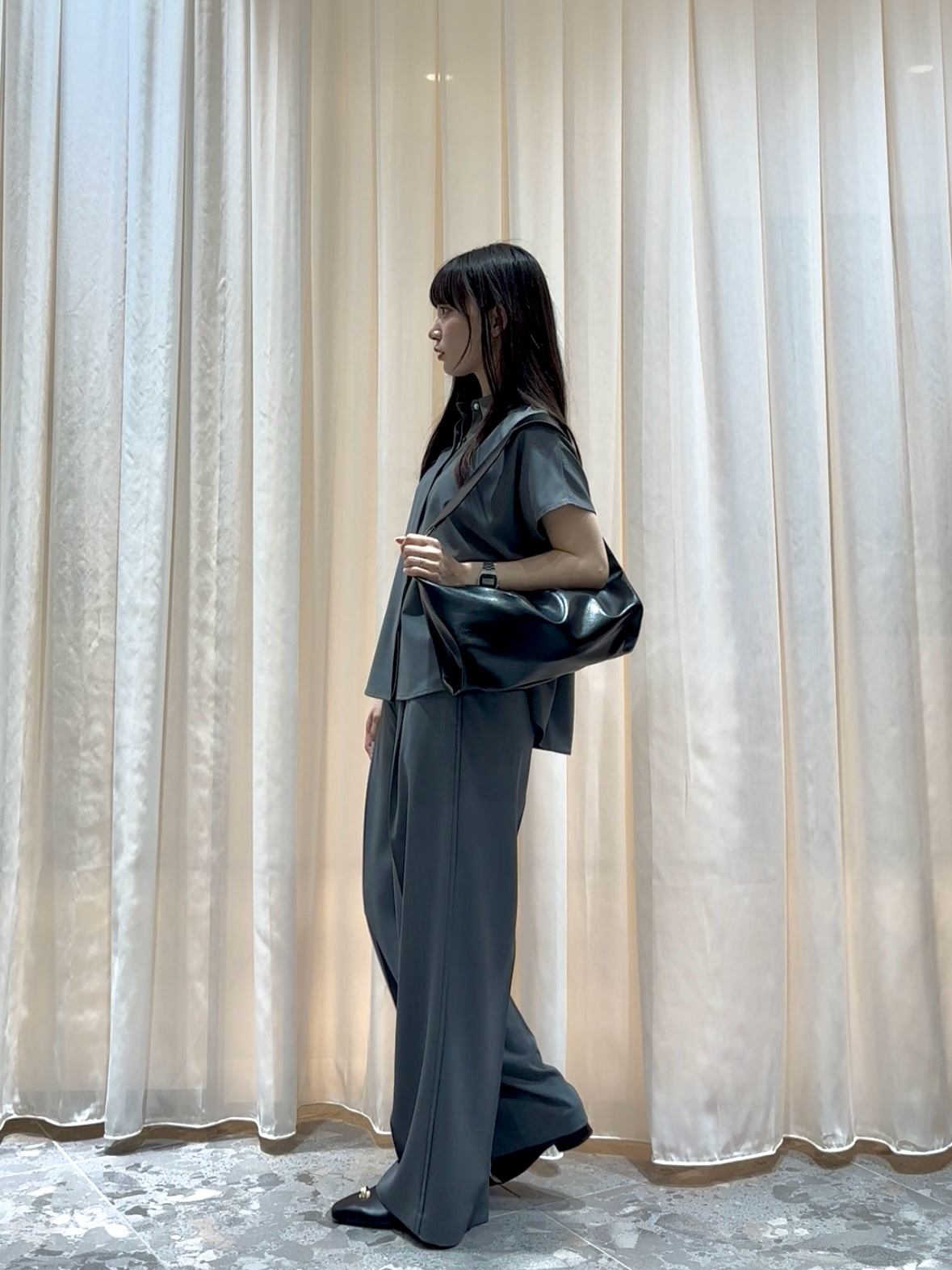 ibukiさんの「INDIVI｜Comfy SET UP｜フレアスリーブブラウス【セットアップ対応／通勤／カセット服／接触冷感／UV」を使ったコーディネート