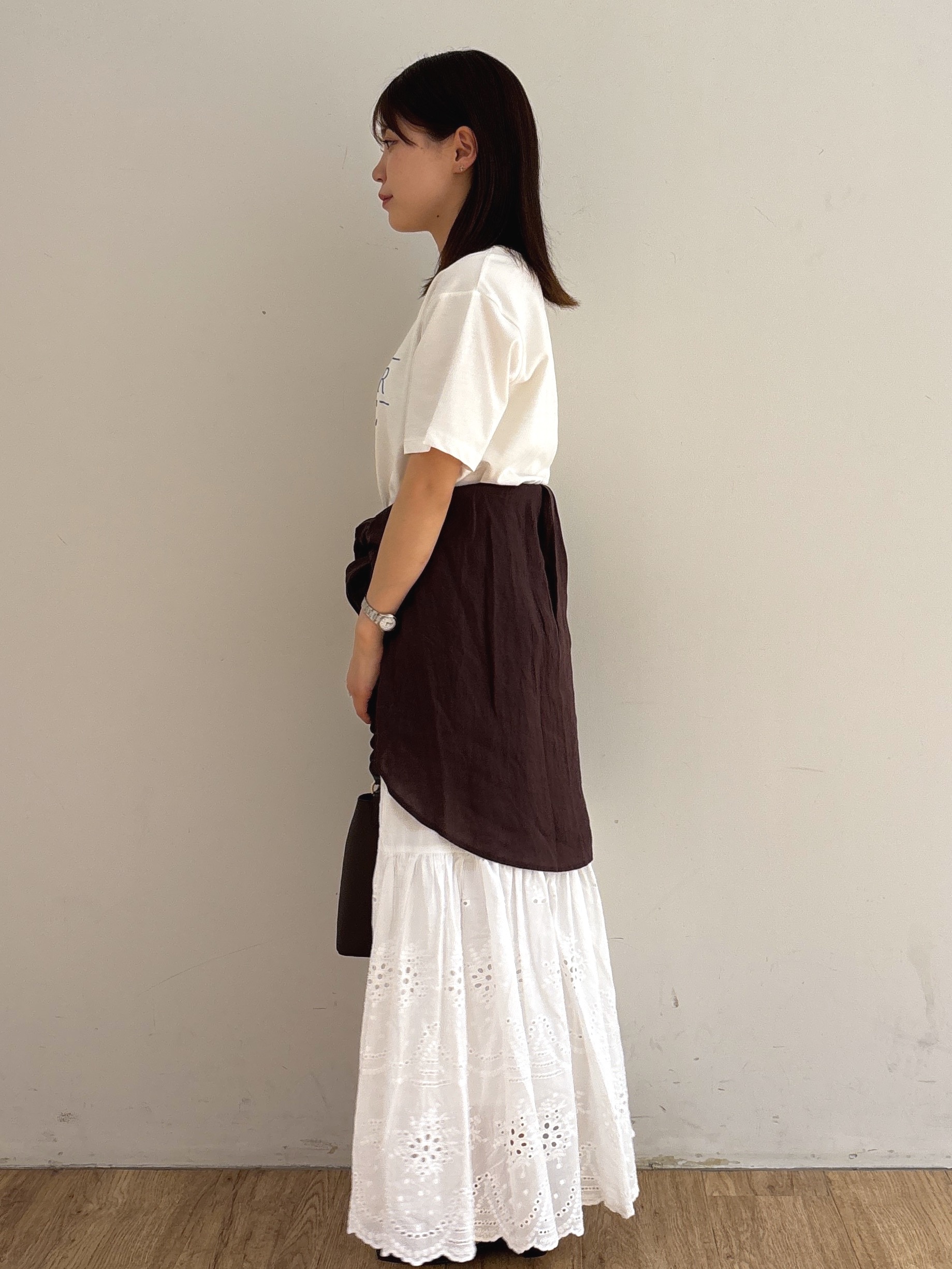mireiさんの「OPAQUE.CLIP｜ロゴプリントアソートTシャツ【洗濯機OK】」を使ったコーディネート