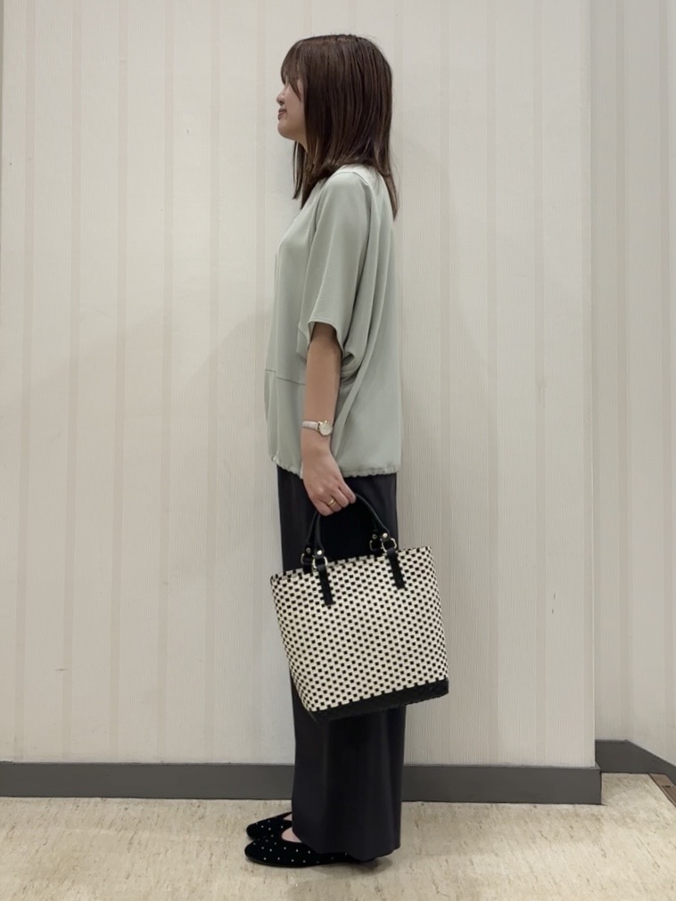 ちひさんの「INDIVI｜【洗える／2WAY／裾ドロスト付き】 ドルマンスリーブチュニックトップス」を使ったコーディネート
