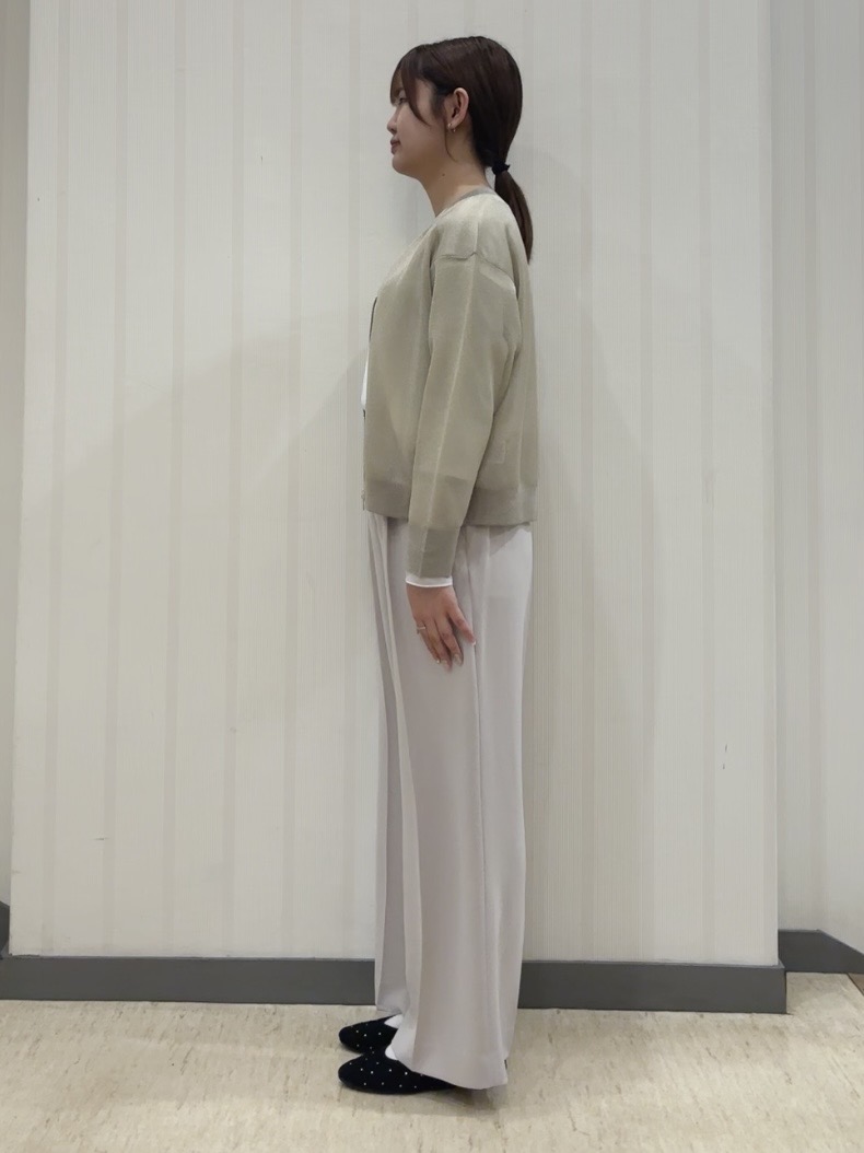 ちひさんの「INDIVI｜【褒められパンツ／洗える／ウエストゴム】ワイドタックパンツ」を使ったコーディネート