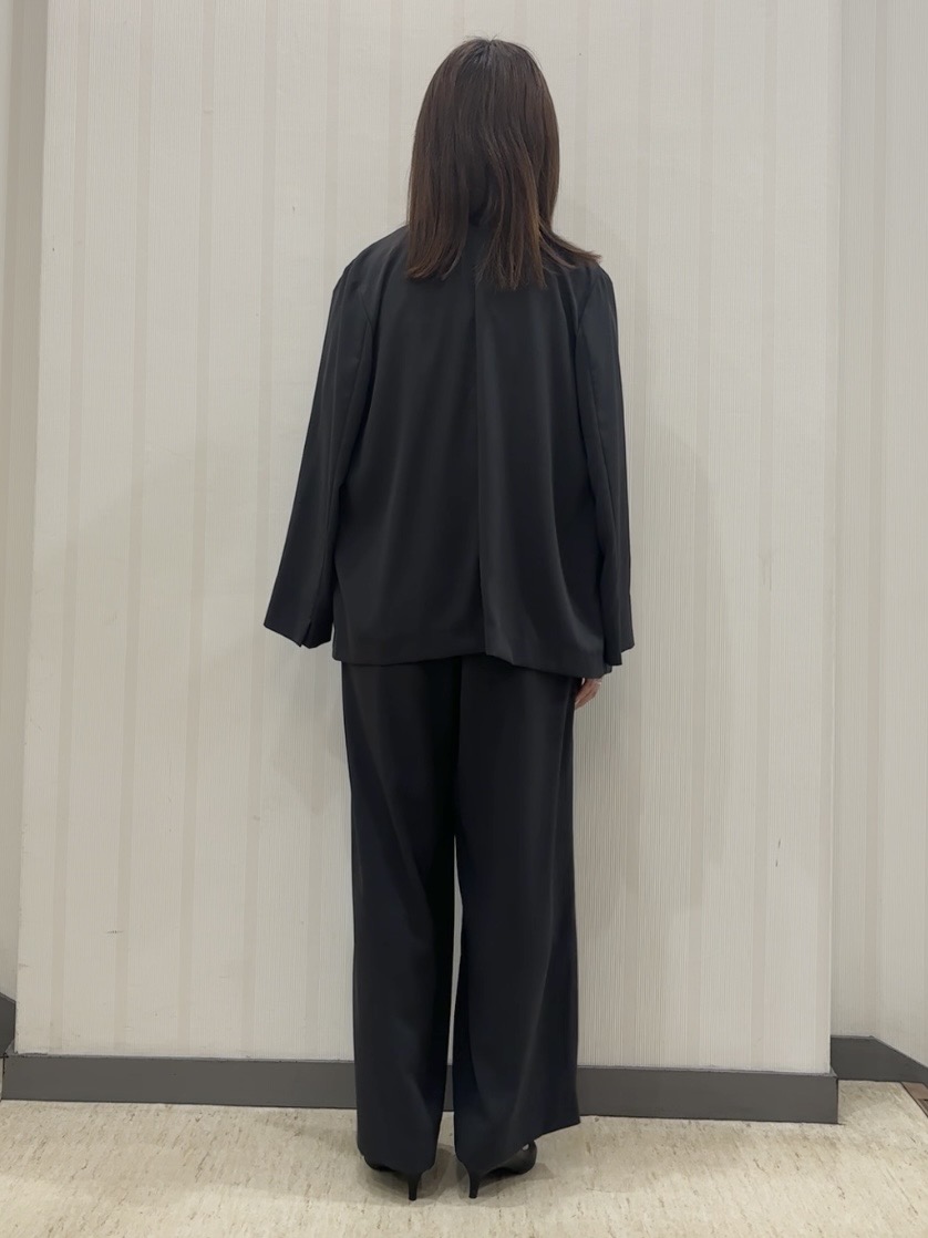 ちひさんの「INDIVI｜【洗える／ドットモチーフ】ケープスリーブブラウス」を使ったコーディネート