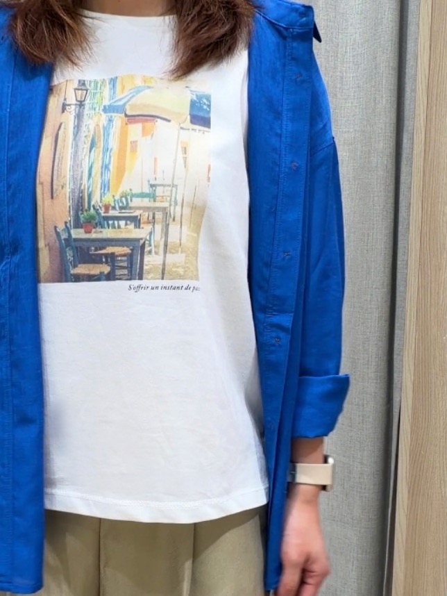 Fumikaさんの「grove｜【洗濯機OK・ひんやり】朝晩の気温差に◎軽やかシアーシャツ」を使ったコーディネート