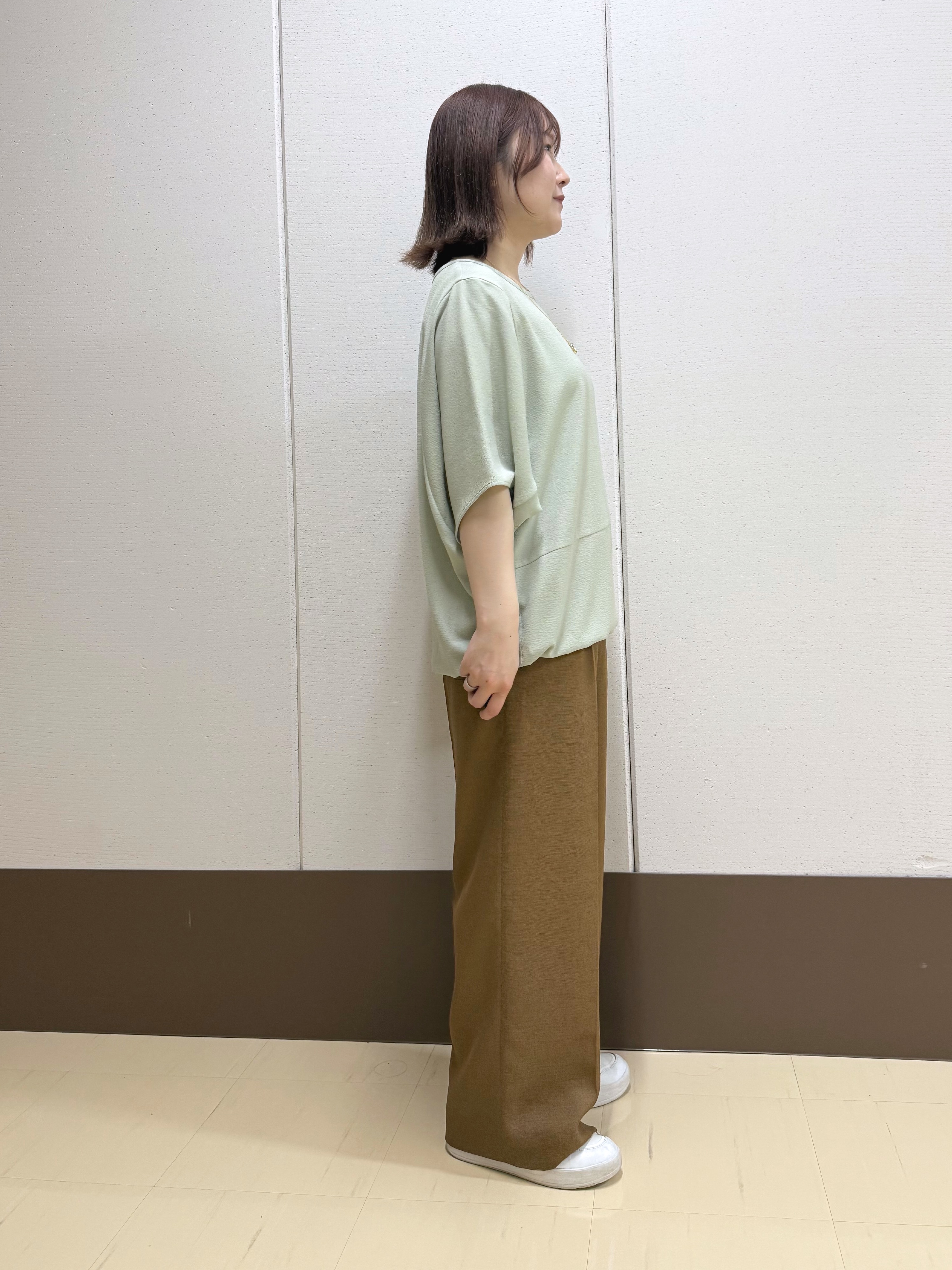 Rikoさんの「INDIVI｜【洗える／2WAY／裾ドロスト付き】 ドルマンスリーブチュニックトップス」を使ったコーディネート