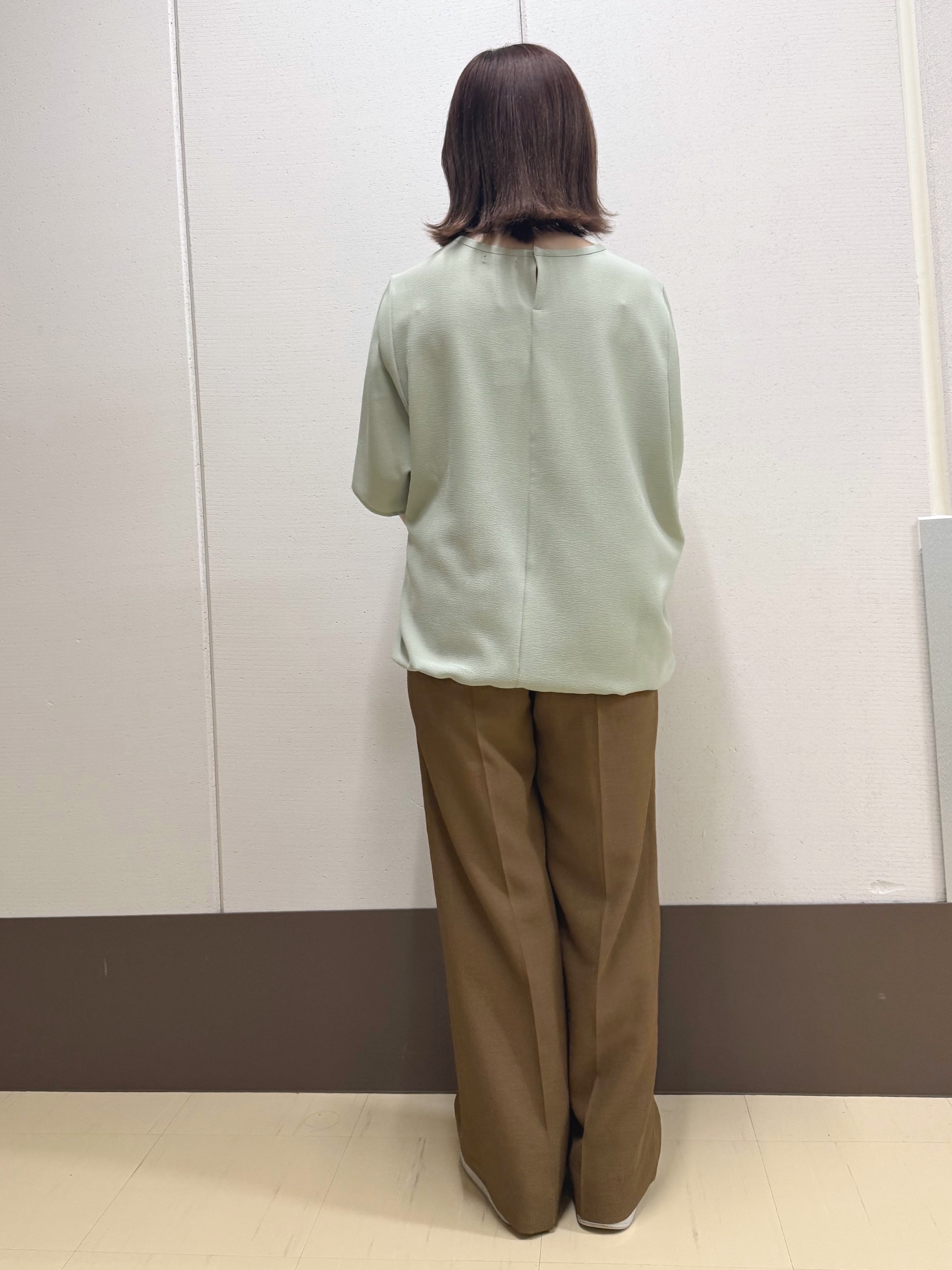Rikoさんの「INDIVI｜【洗える／2WAY／裾ドロスト付き】 ドルマンスリーブチュニックトップス」を使ったコーディネート