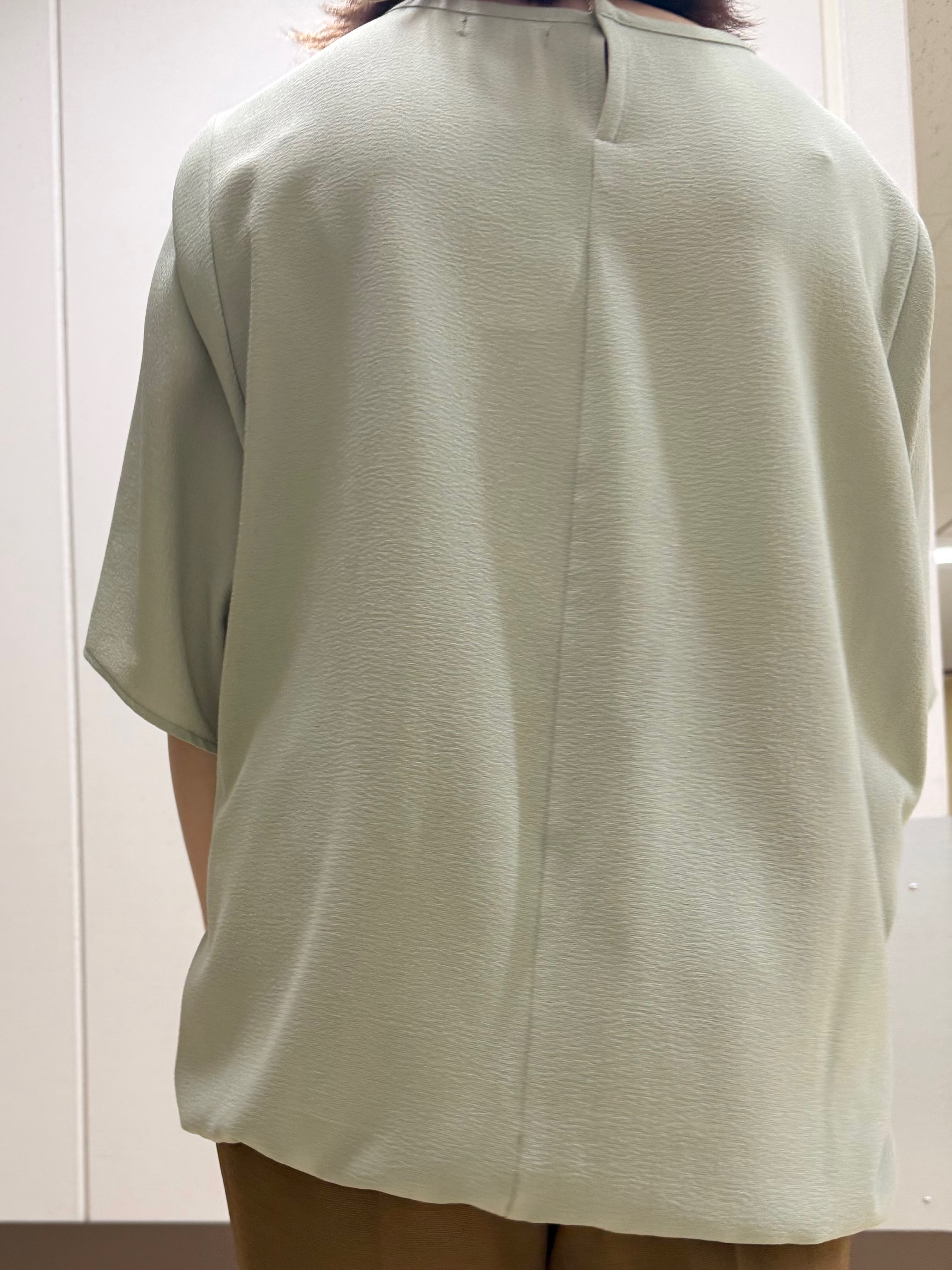 Rikoさんの「INDIVI｜【洗える／2WAY／裾ドロスト付き】 ドルマンスリーブチュニックトップス」を使ったコーディネート