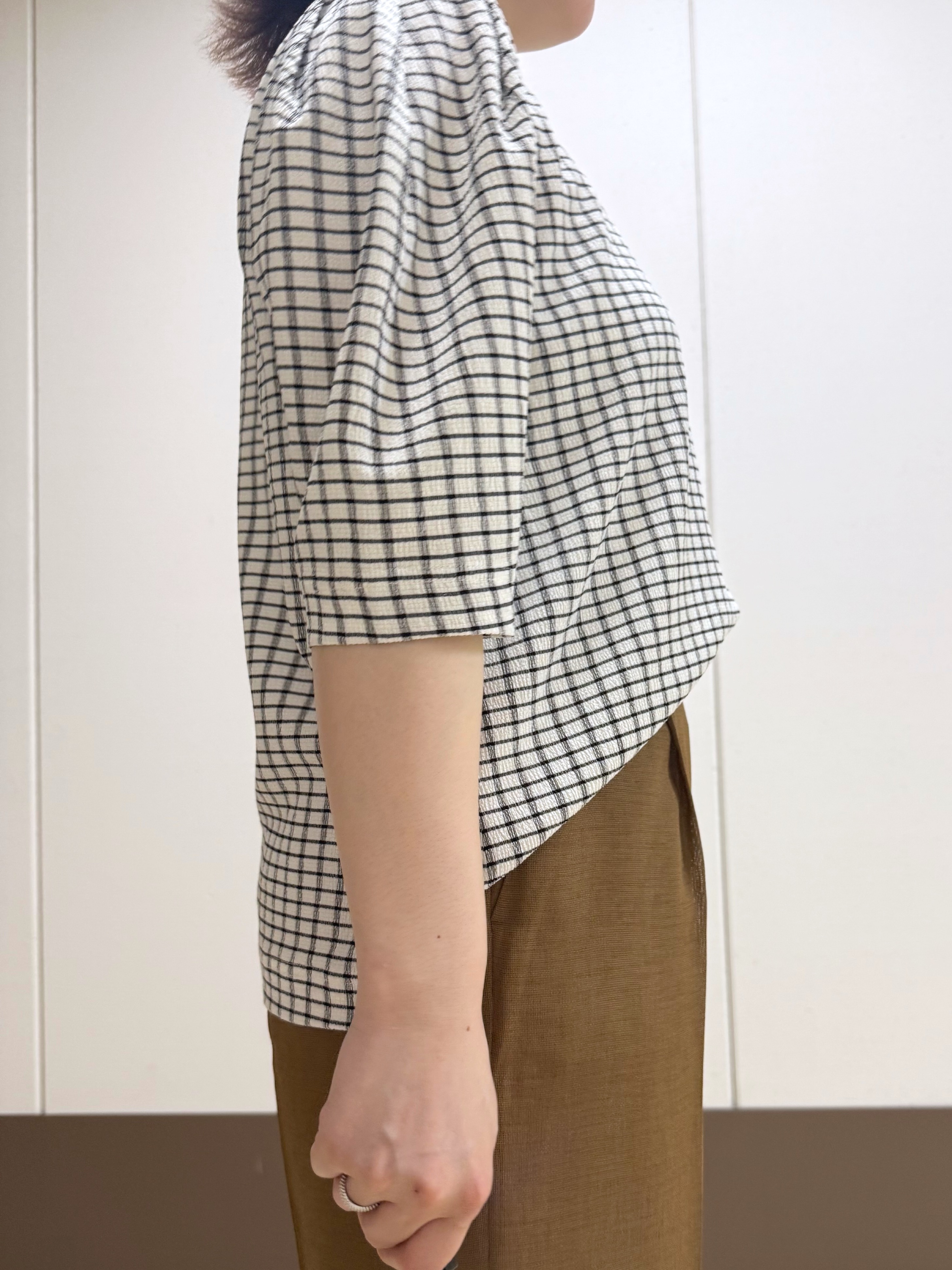 Rikoさんの「INDIVI｜【洗える／メッシュ素材／SETUP可能】ワイドパンツ」を使ったコーディネート