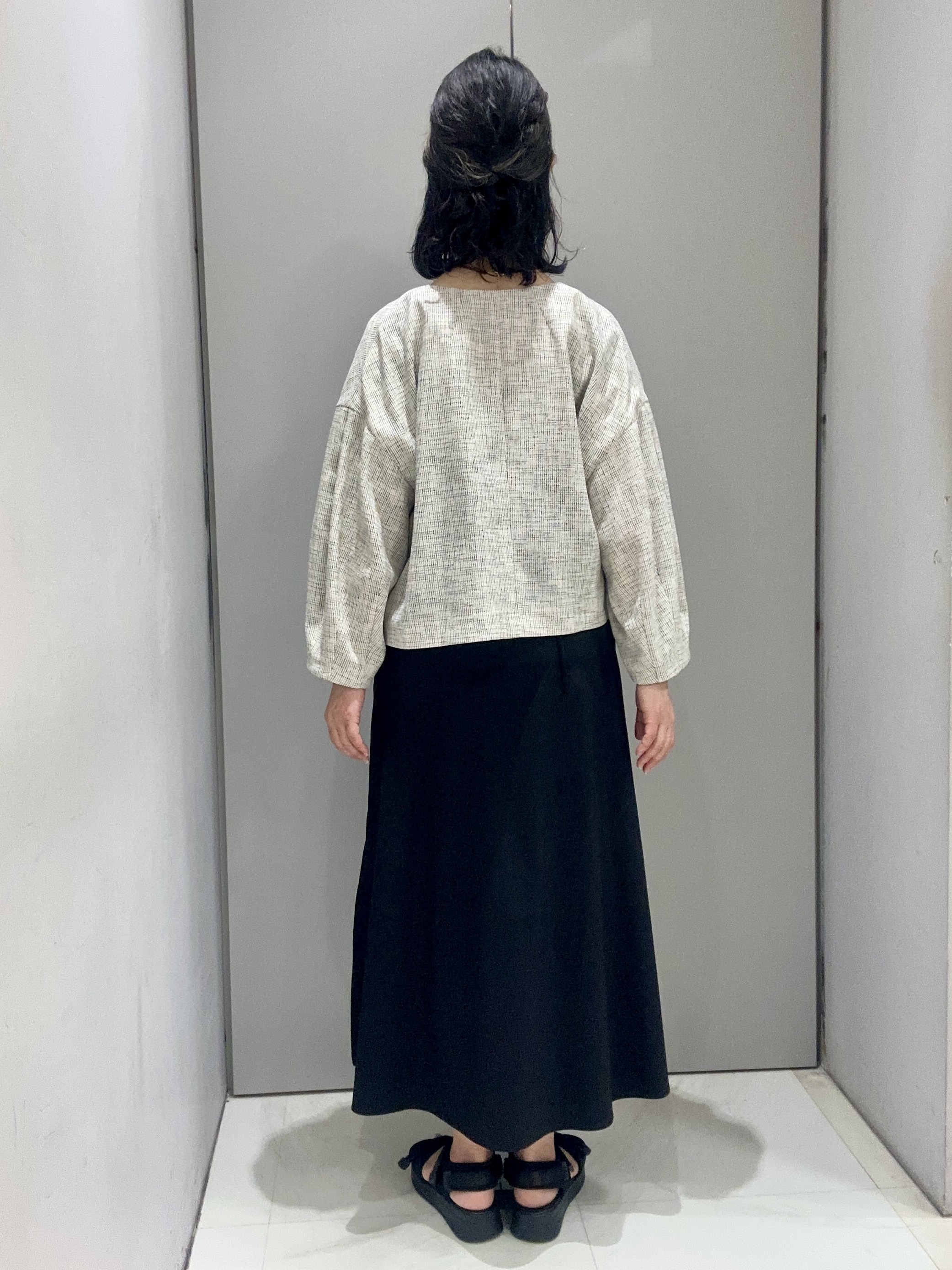 Kouさんの「Reflect｜【セットアップ可】ツイードノーカラージャケット」を使ったコーディネート