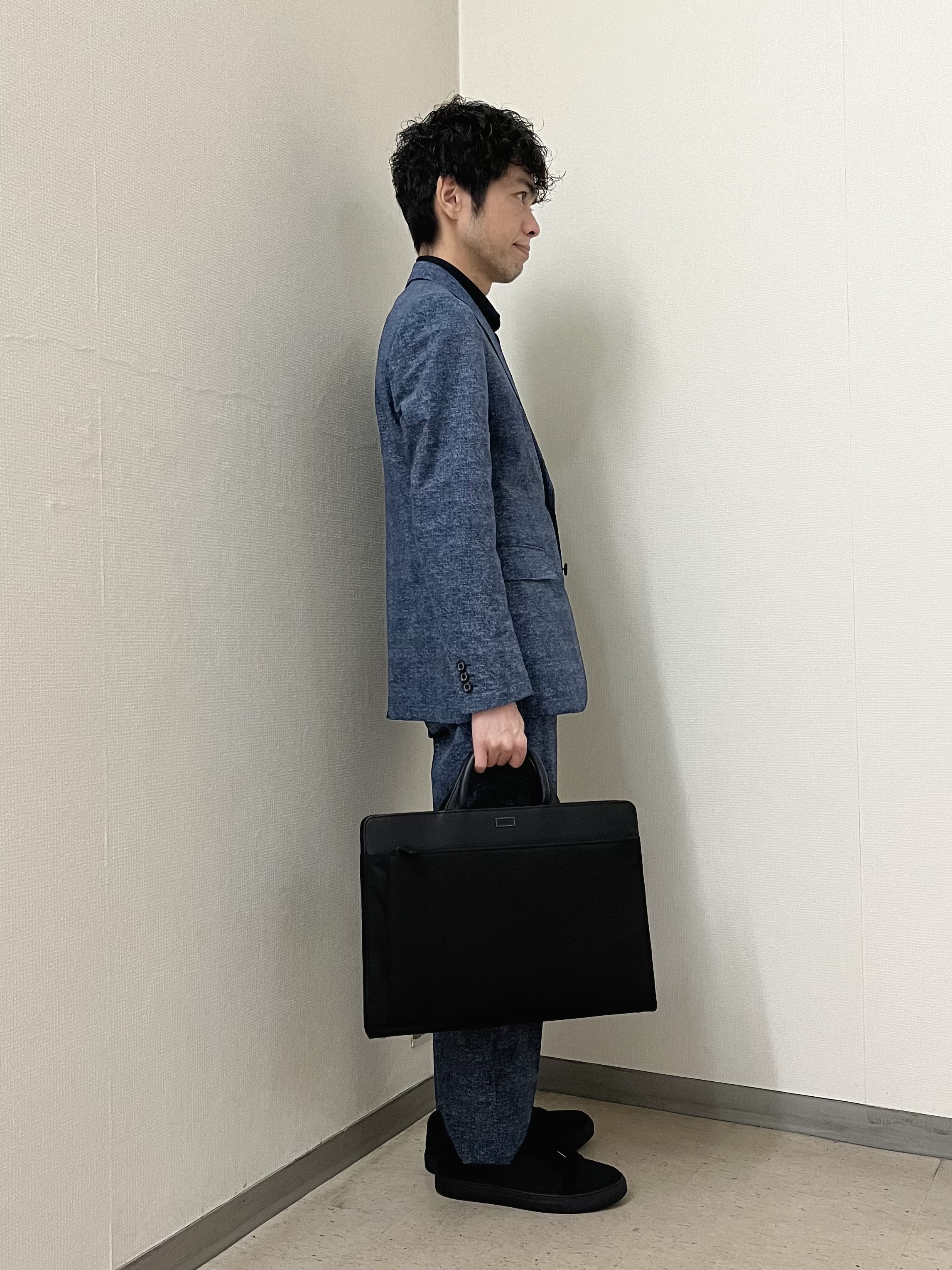 URAさんの「TAKEO KIKUCHI｜【抗菌防臭】COOL DOTS（R）ドビープリント ジャケット」を使ったコーディネート
