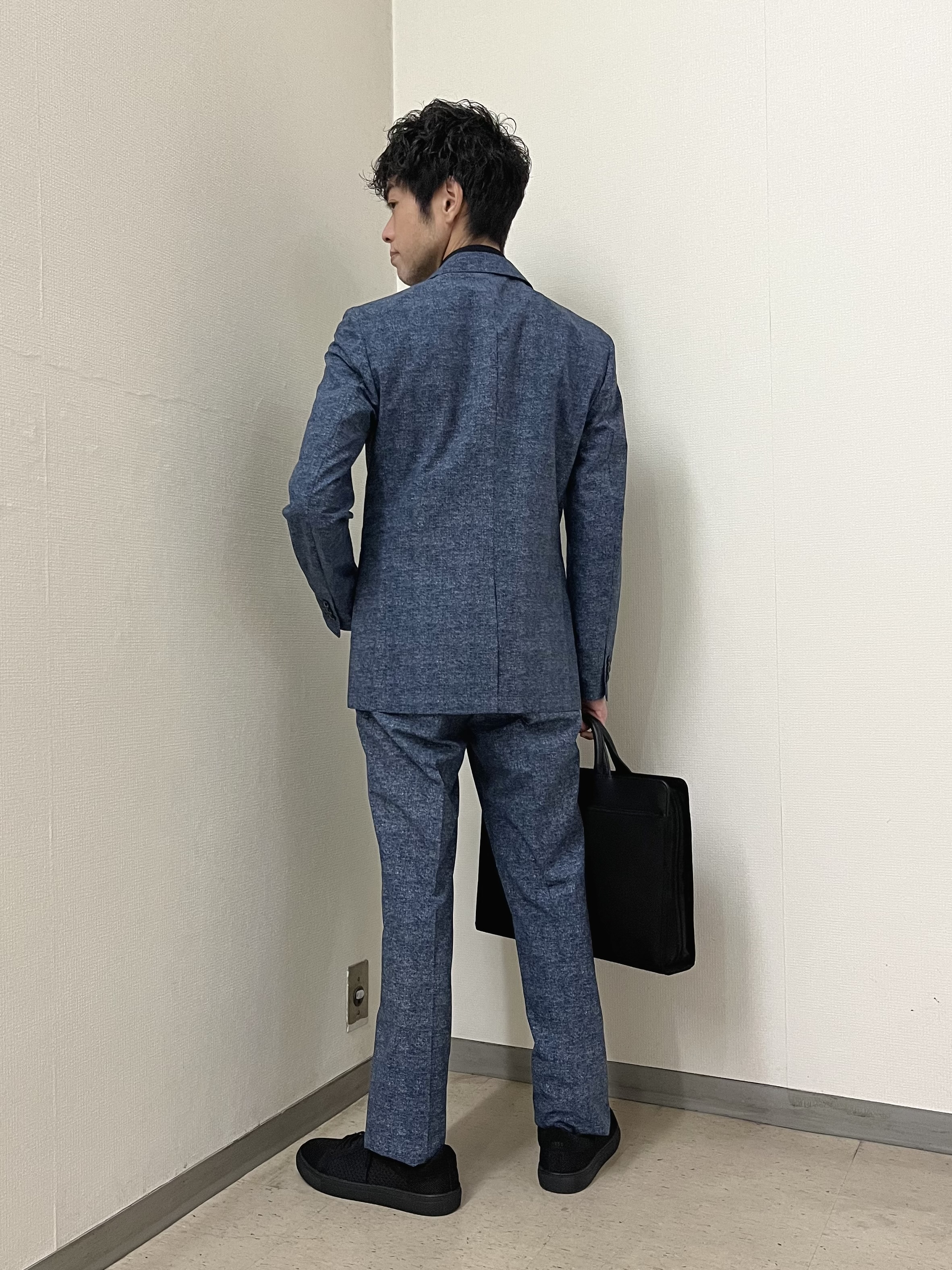 URAさんの「TAKEO KIKUCHI｜【抗菌防臭】COOL DOTS（R）ドビープリント ジャケット」を使ったコーディネート