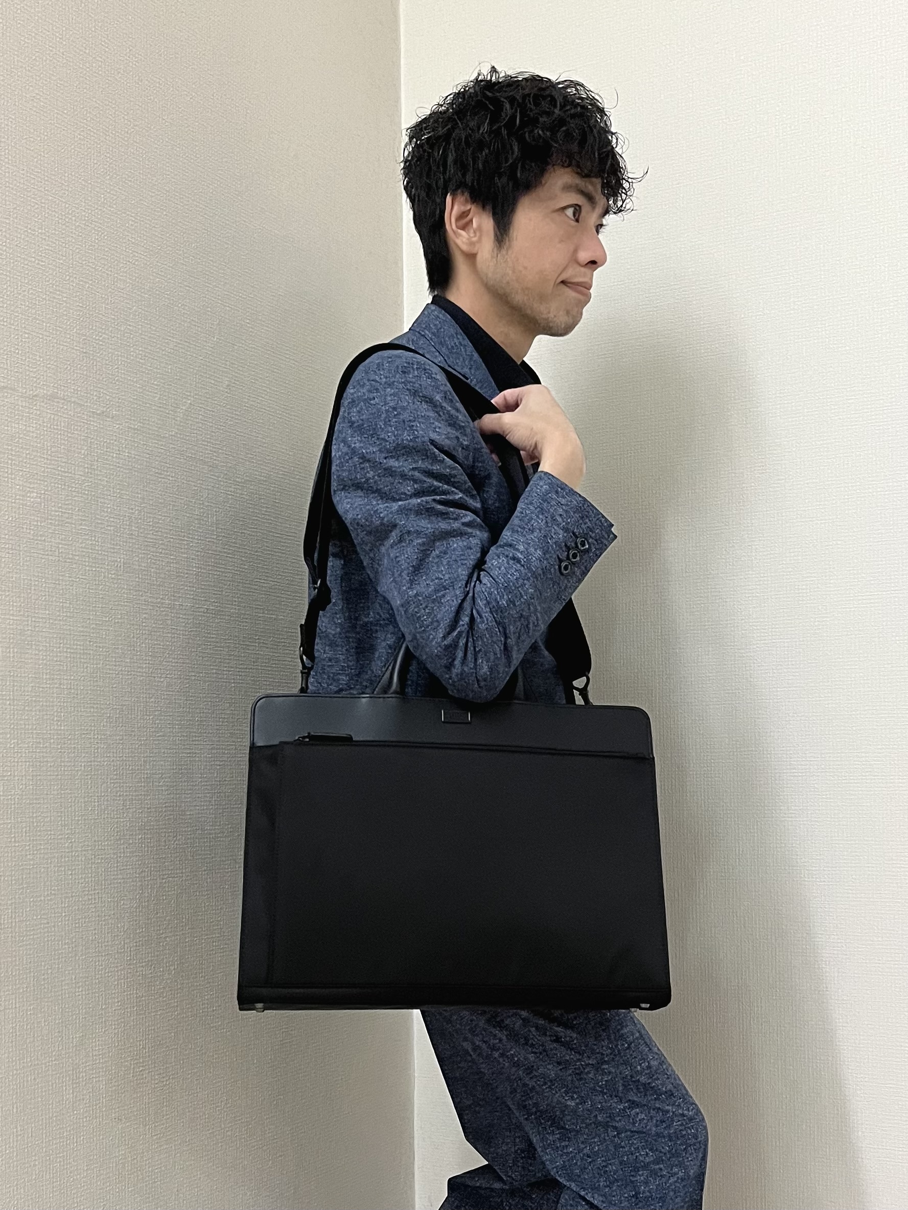 URAさんの「TAKEO KIKUCHI｜【抗菌防臭】COOL DOTS（R）ドビープリント ジャケット」を使ったコーディネート