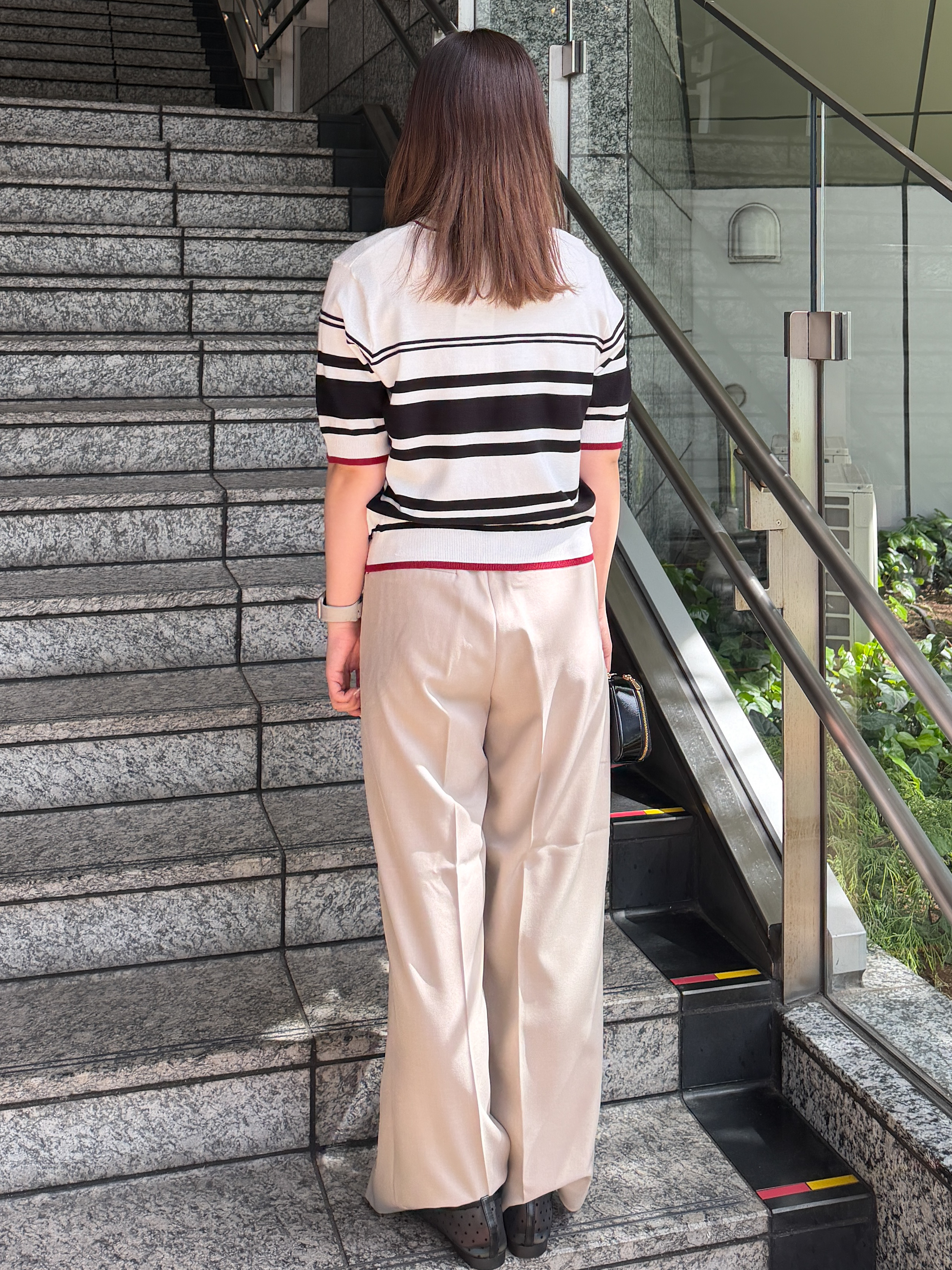 HANNAさんの「OPAQUE.CLIP｜ランダムボーダーハーフスリーブニット【洗濯機OK】」を使ったコーディネート