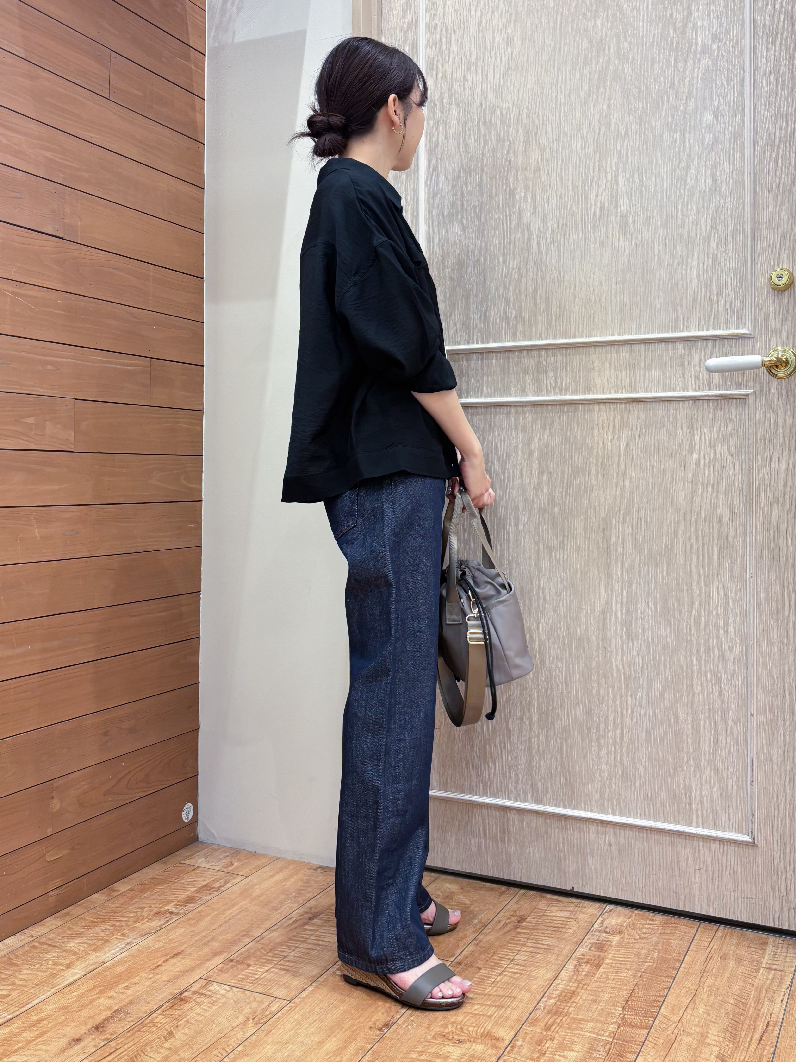 なみさんの「SHOO･LA･RUE｜【洗濯機可/S-LL】Gジャン風シアーシャツジャケット」を使ったコーディネート