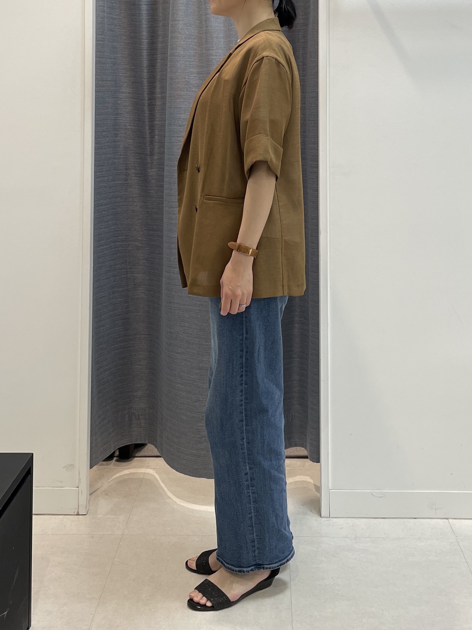 shihoさんの「INDIVI｜【洗える／メッシュ素材／SETUP可能】半袖シアージャケット」を使ったコーディネート