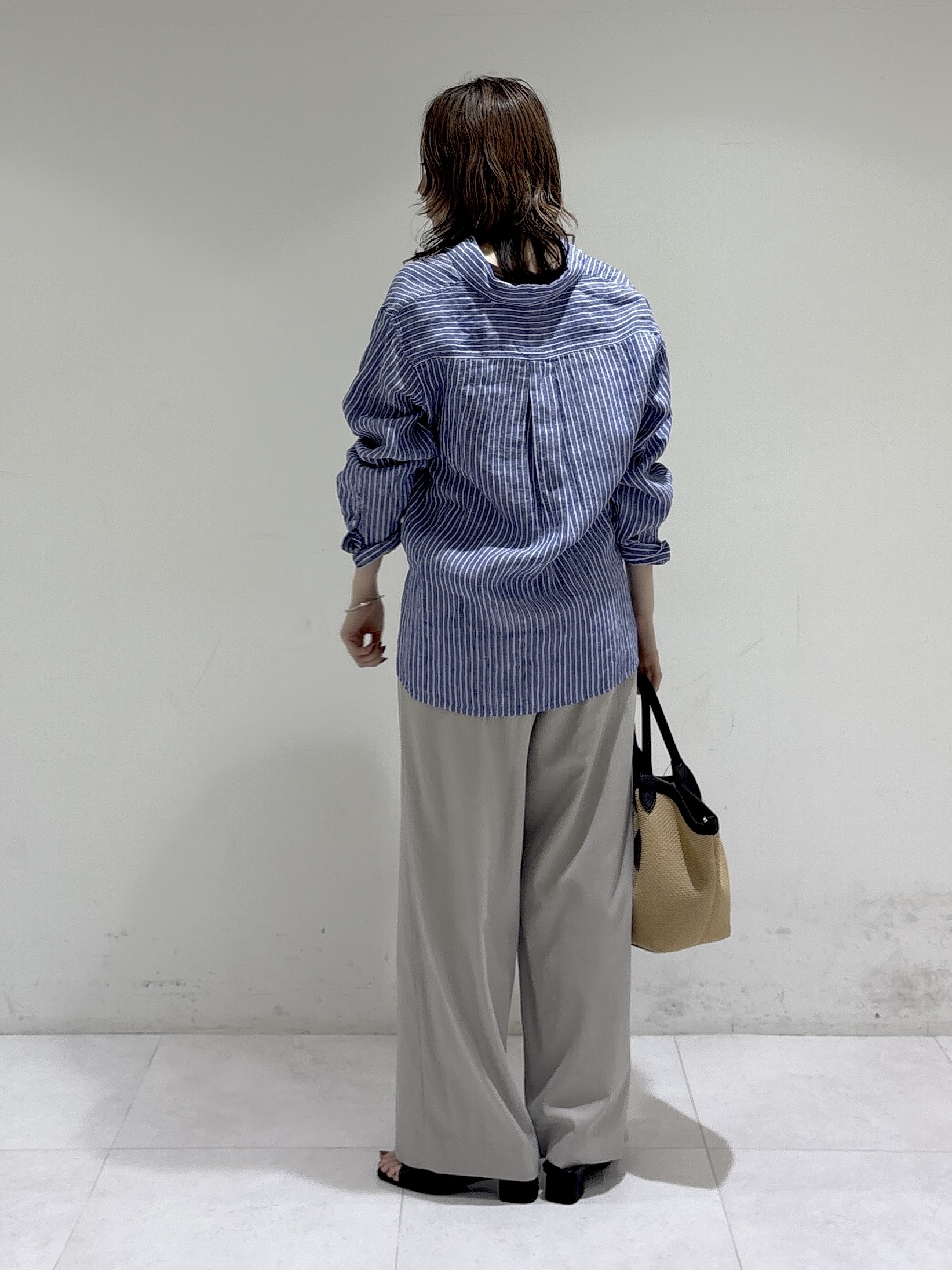 kotakiさんの「INDIVI｜【接触冷感／2WAY】カシュクールリネンシャツ」を使ったコーディネート