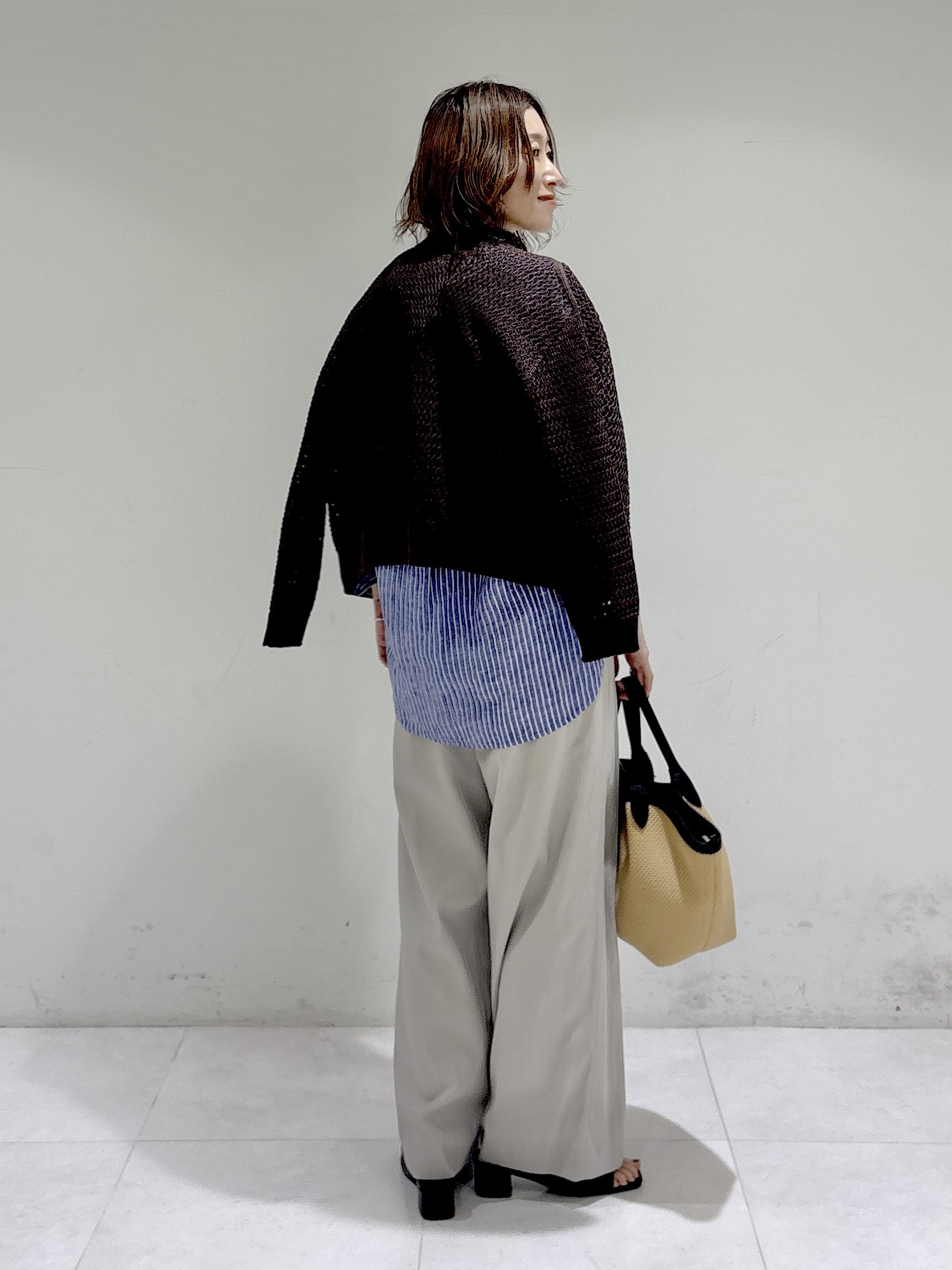 kotakiさんの「INDIVI｜【接触冷感／2WAY】カシュクールリネンシャツ」を使ったコーディネート