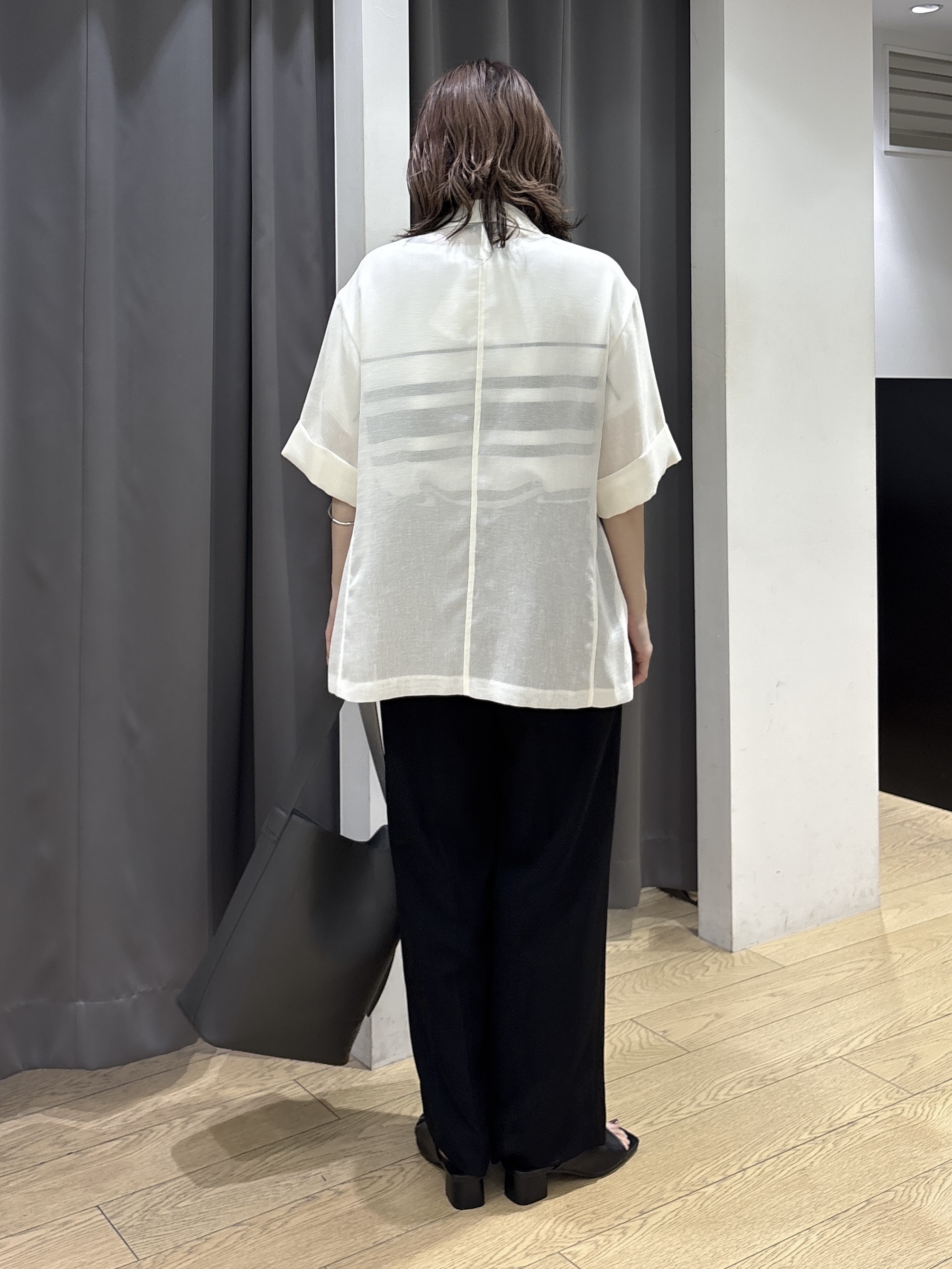 kotakiさんの「INDIVI｜【洗える／メッシュ素材／SETUP可能】半袖シアージャケット」を使ったコーディネート