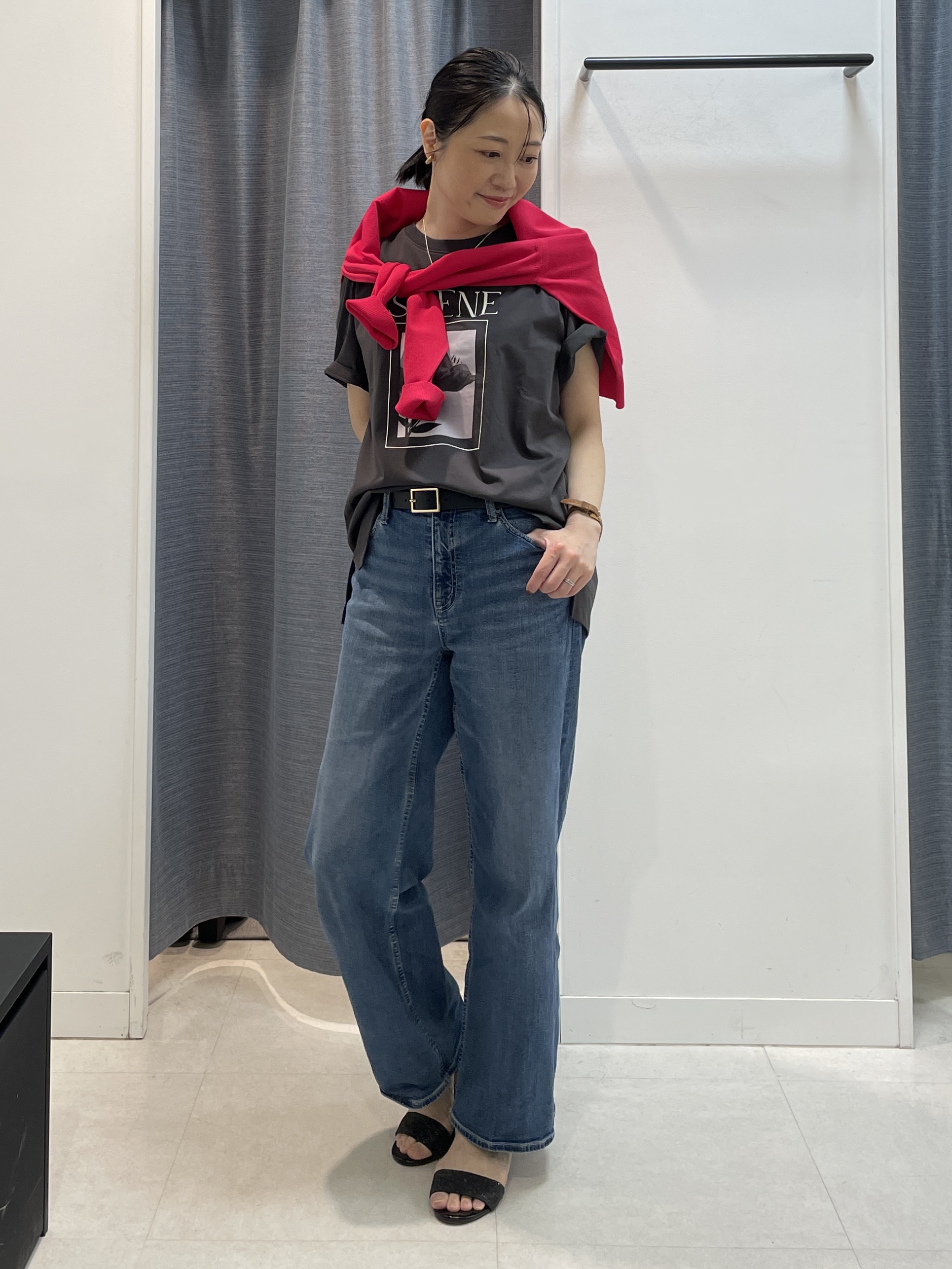 shihoさんの「INDIVI｜【古畑星夏さん着用/ロゴ/プリント】グラフィックTシャツ」を使ったコーディネート