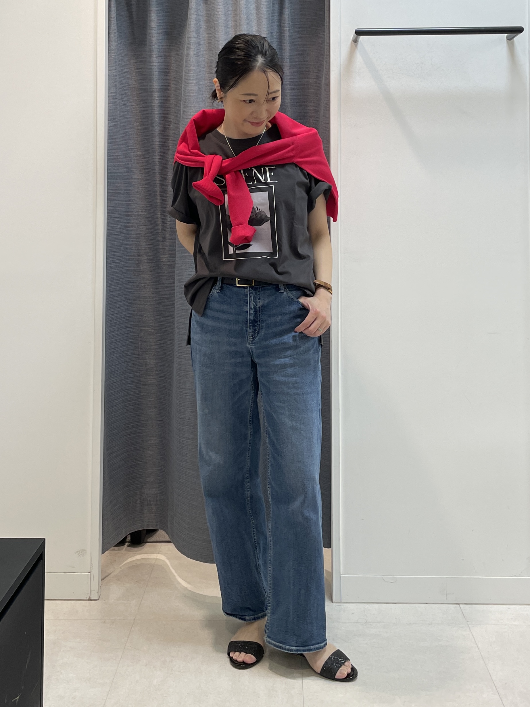 shihoさんの「INDIVI｜【古畑星夏さん着用/ロゴ/プリント】グラフィックTシャツ」を使ったコーディネート