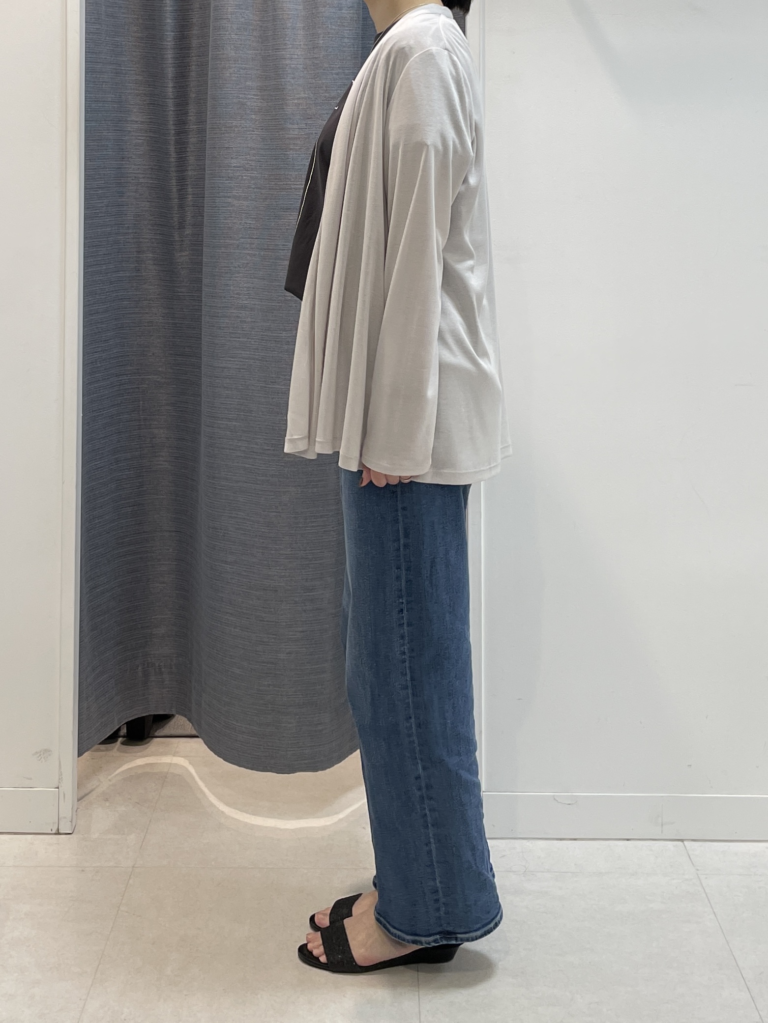 shihoさんの「INDIVI｜【古畑星夏さん着用/ロゴ/プリント】グラフィックTシャツ」を使ったコーディネート