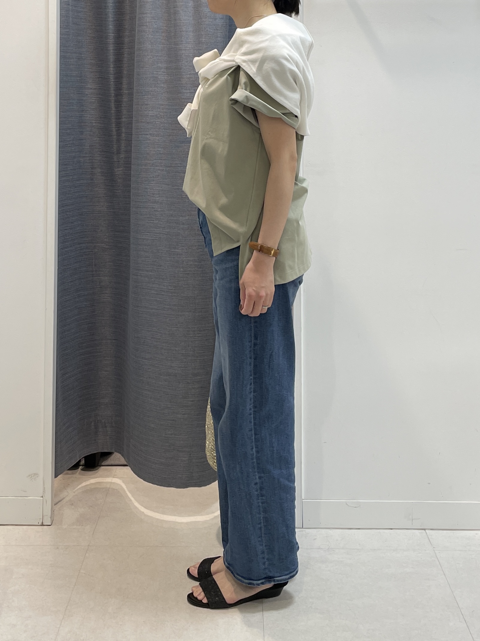shihoさんの「INDIVI｜【古畑星夏さん着用/ロゴ/プリント】グラフィックTシャツ」を使ったコーディネート