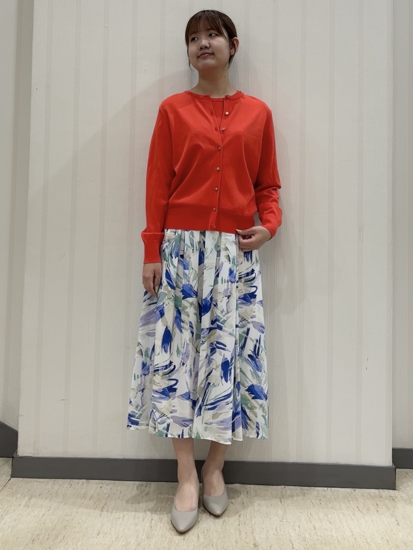 ちひさんの「INDIVI｜【UVケア/接触冷感／アンサンブル】丸首カーディガン＆袖スリット5分袖ニット」を使ったコーディネート