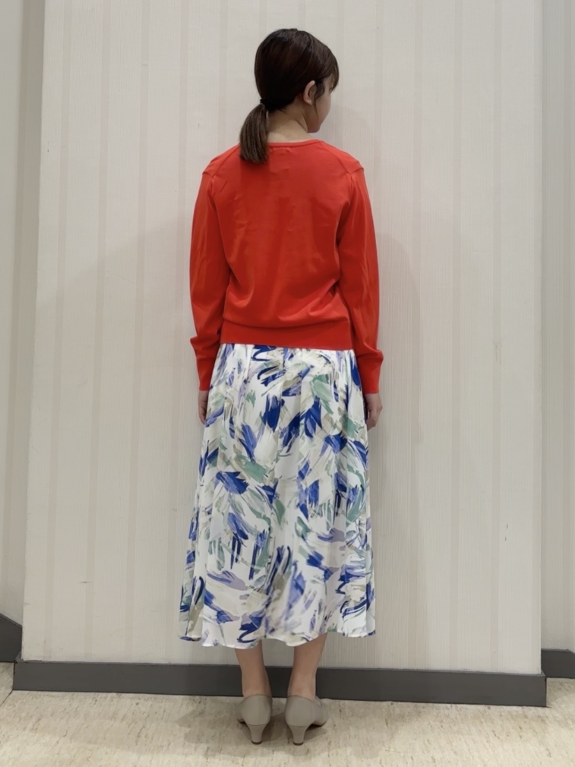 ちひさんの「INDIVI｜【UVケア/接触冷感／アンサンブル】丸首カーディガン＆袖スリット5分袖ニット」を使ったコーディネート