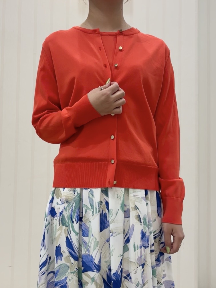 ちひさんの「INDIVI｜【UVケア/接触冷感／アンサンブル】丸首カーディガン＆袖スリット5分袖ニット」を使ったコーディネート