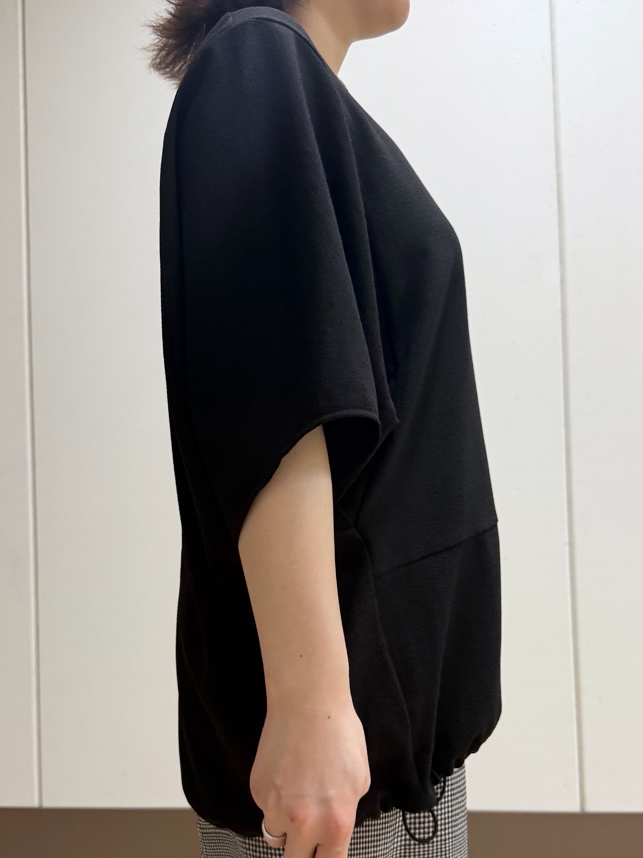 Rikoさんの「INDIVI｜【洗える／2WAY／裾ドロスト付き】 ドルマンスリーブチュニックトップス」を使ったコーディネート