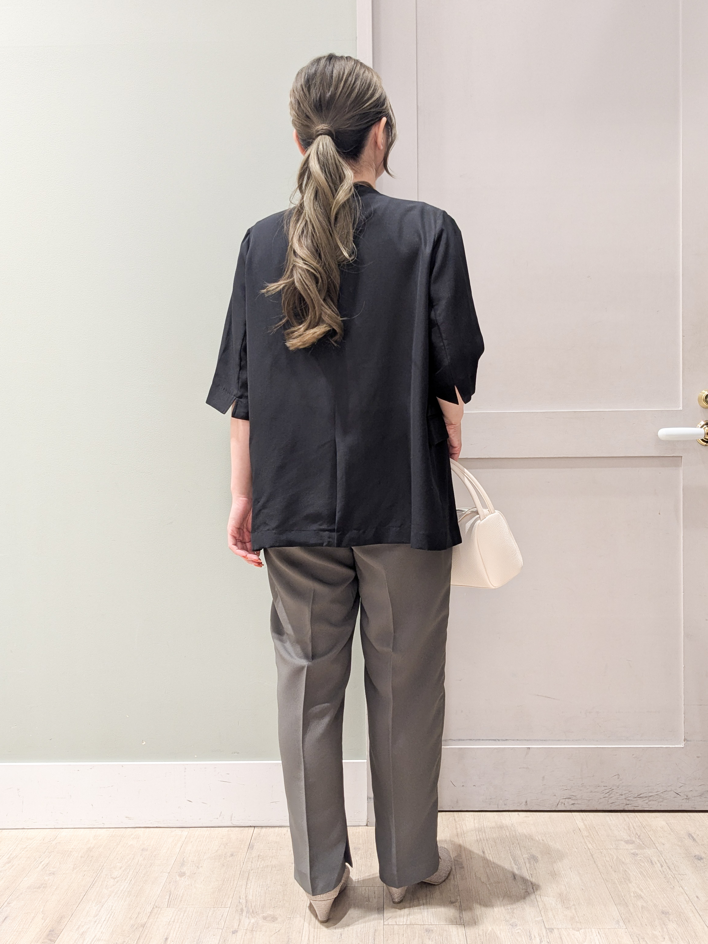 kuwawaさんの「grove｜【洗濯機OK/ひんやり】軽く羽織れるハーフスリーブジャケット」を使ったコーディネート